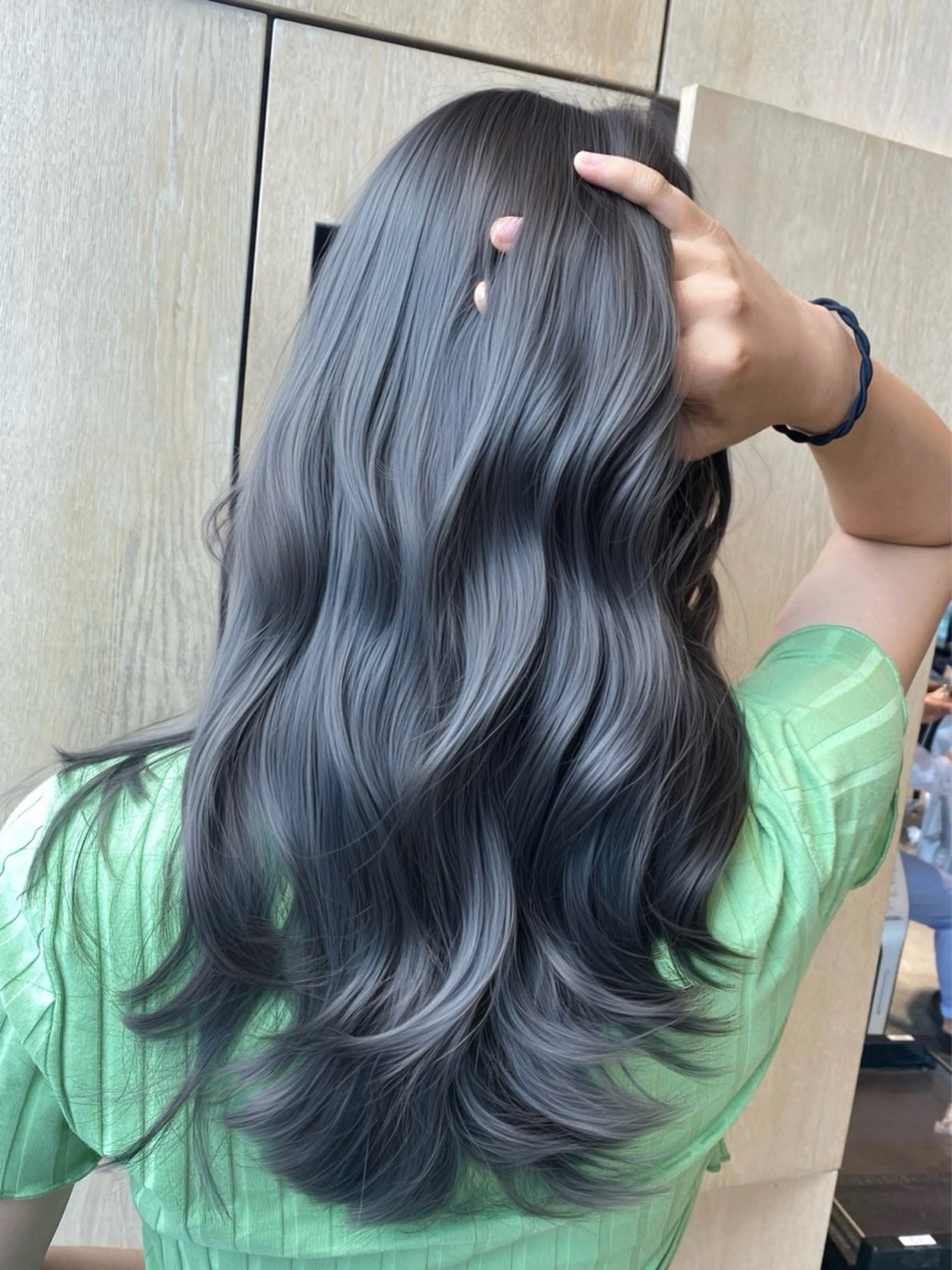 ロング カラー カット ヘアカラー 顔まわりの神様 藤嶋秀幸のヘアスタイル