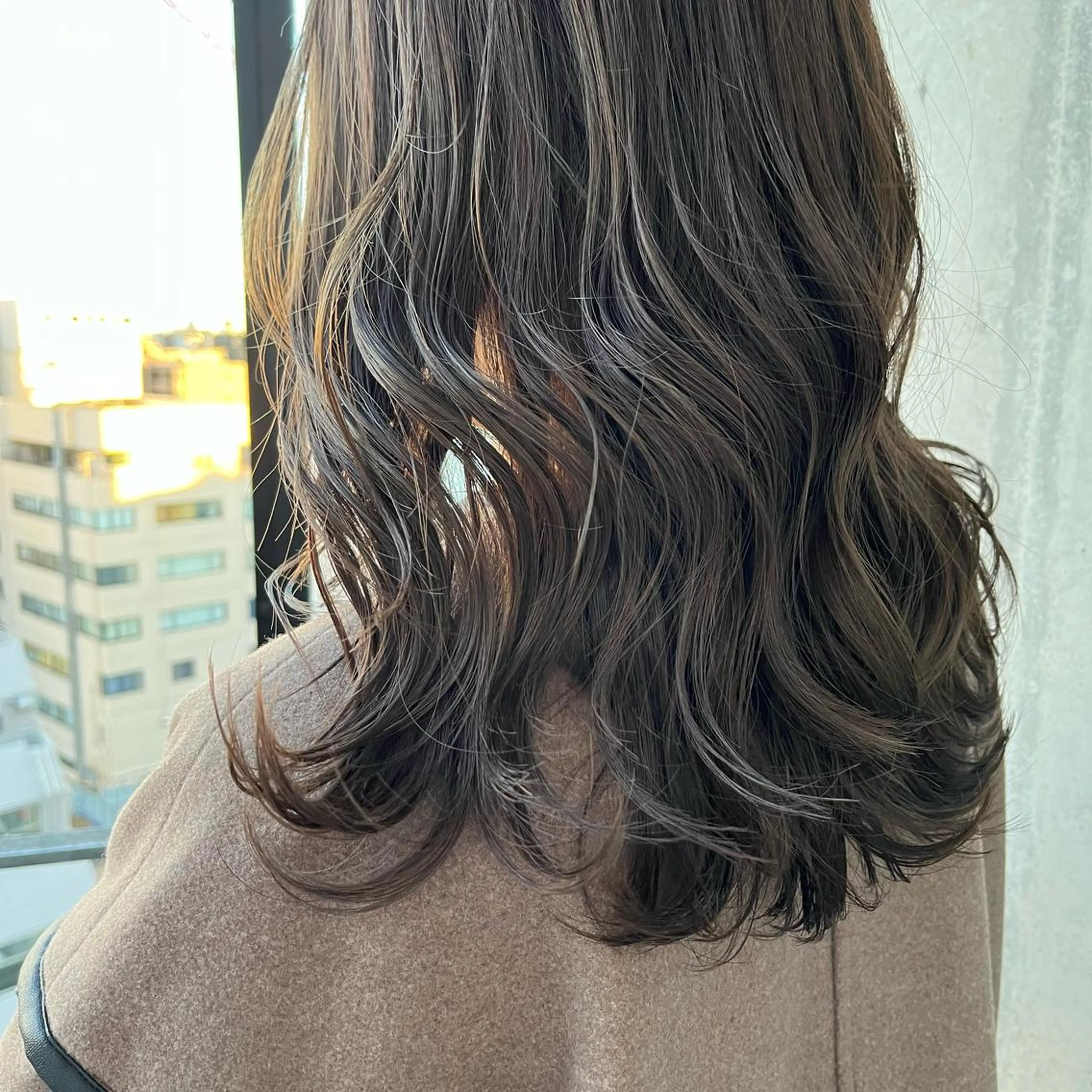 セミロング サソウ ユリエ🥥のヘアスタイル