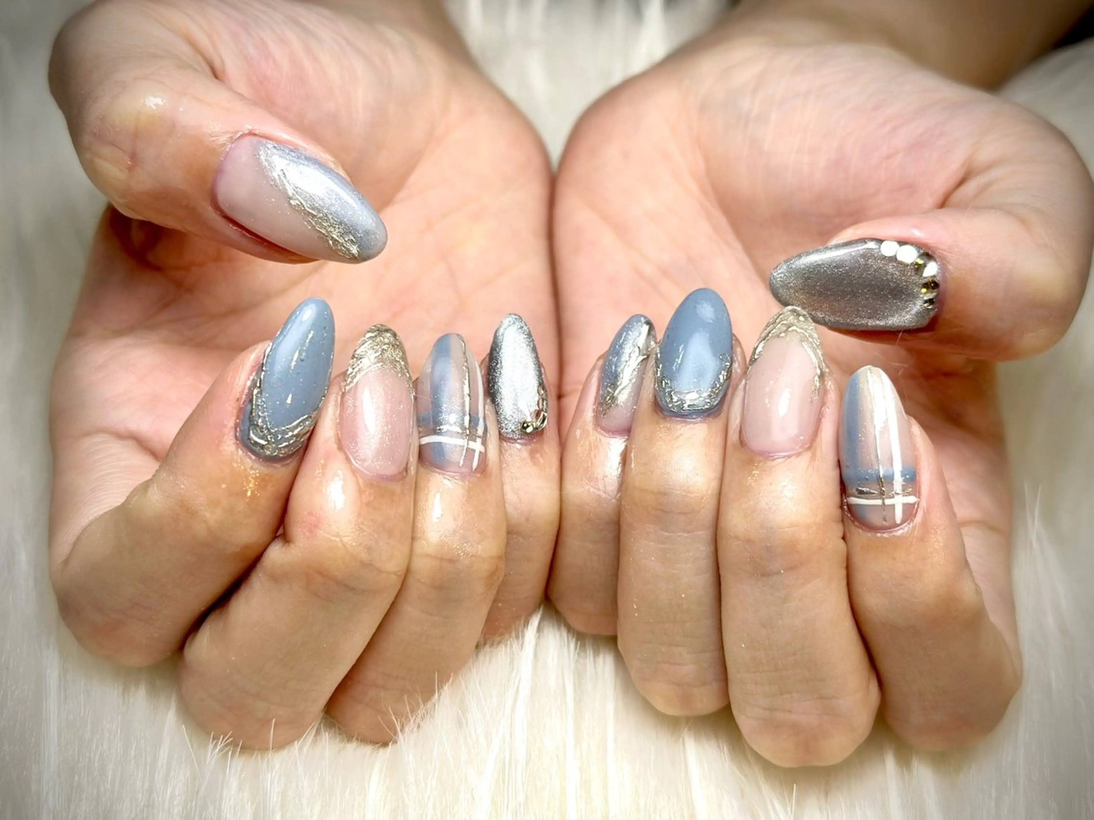 ネイル La vie mi nailニュアンスのネイルデザイン