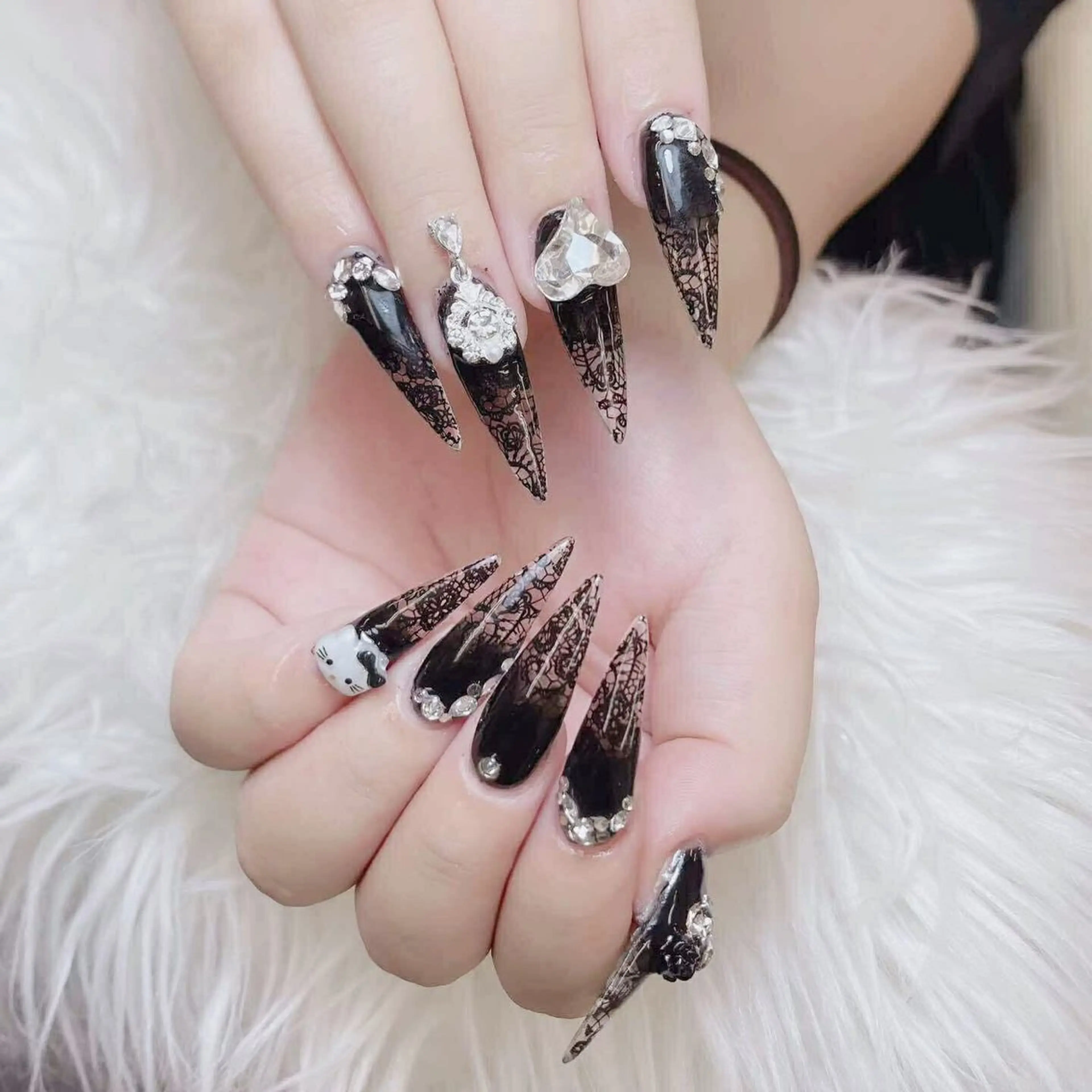 ネイル ANH NAIL ゴテゴテ専門店💎のネイルデザイン