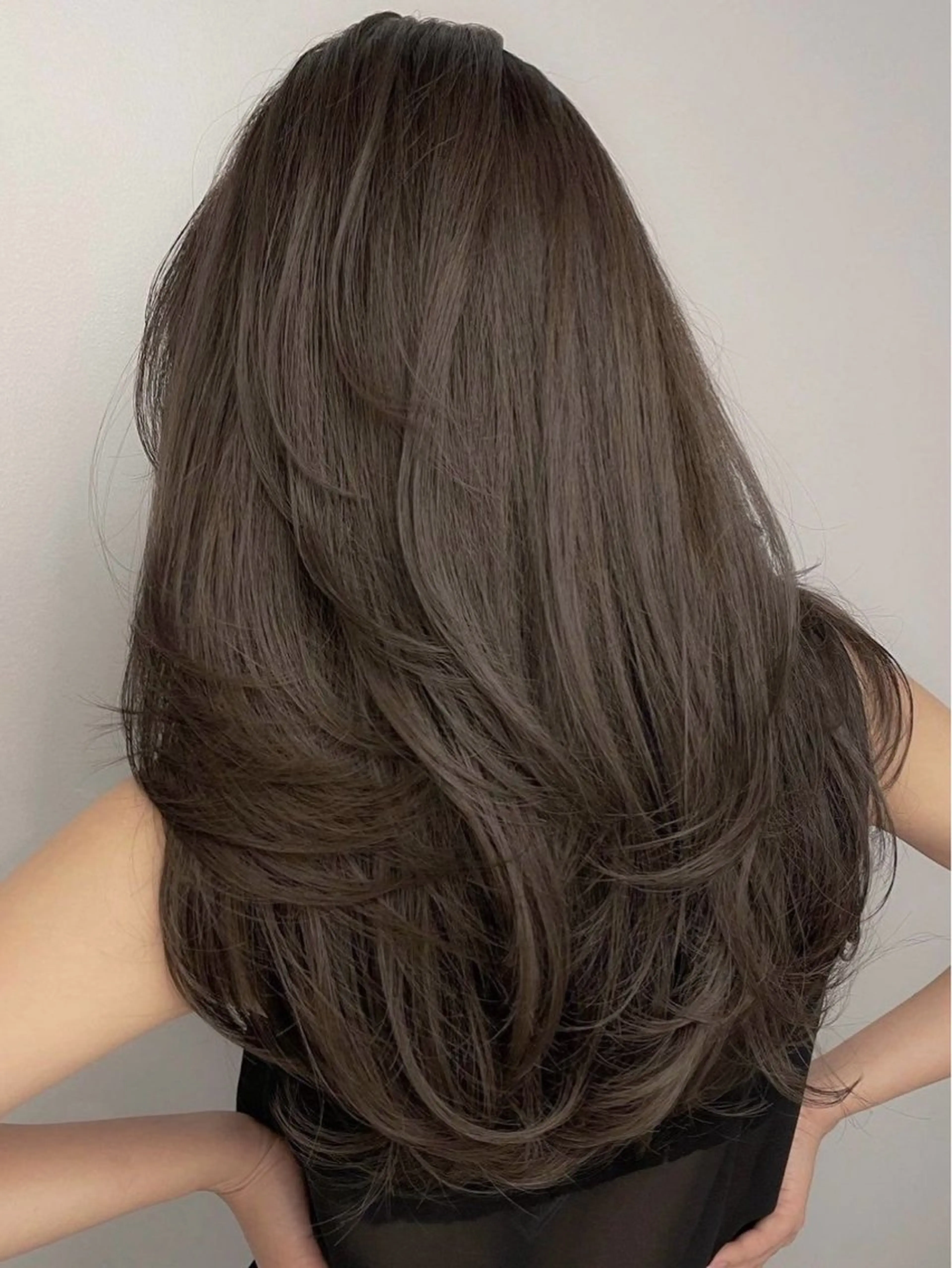 ロング 井木 絢香 ✂️ ロングカットのヘアスタイル