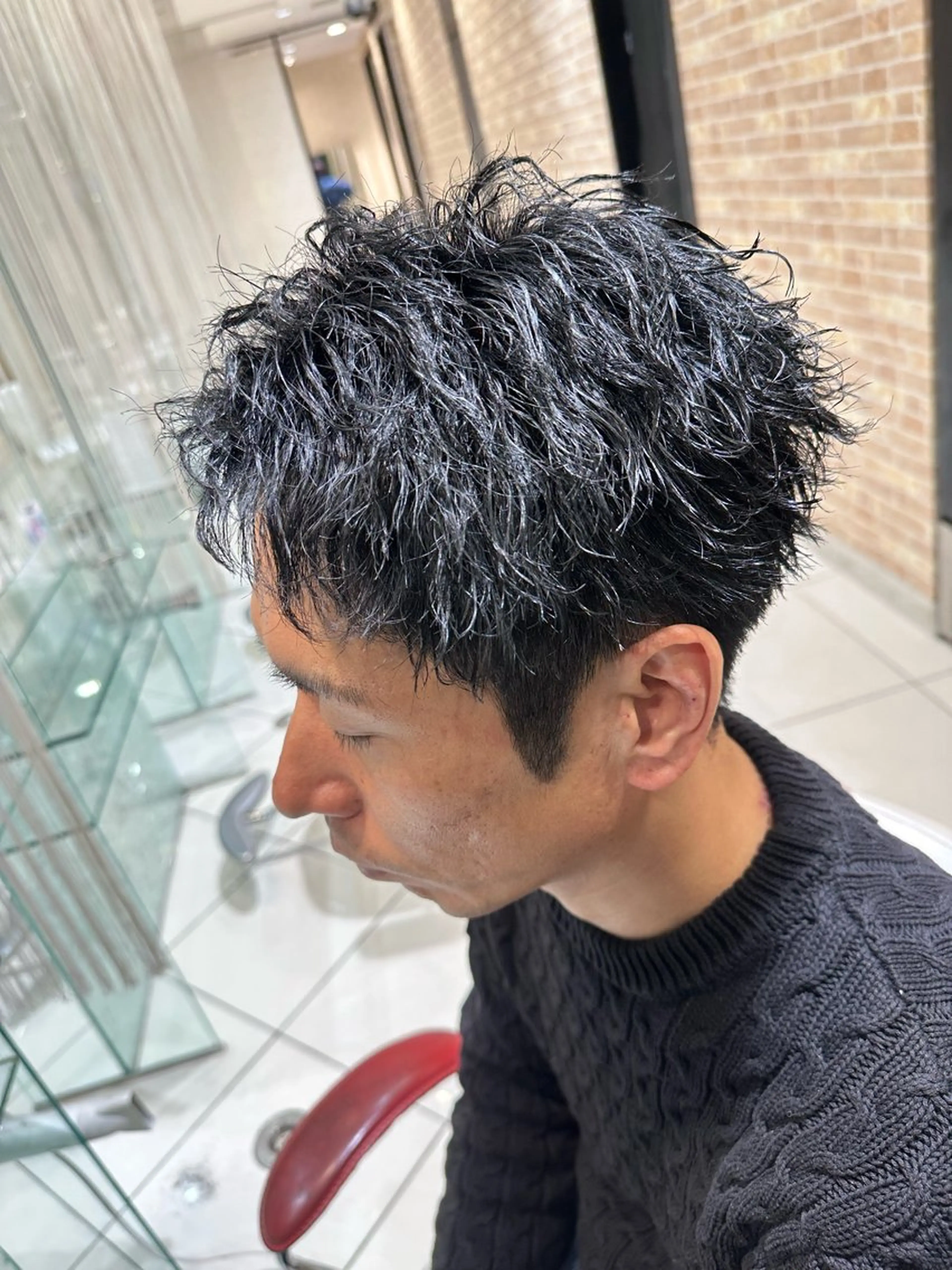 ショート パーマ メンズ メンズパーマ メンズツイストパーマ 波巻きパーマ ショートヘア ツイストパーマ 💈メンズ特化 美容師サキ💈のヘアスタイル