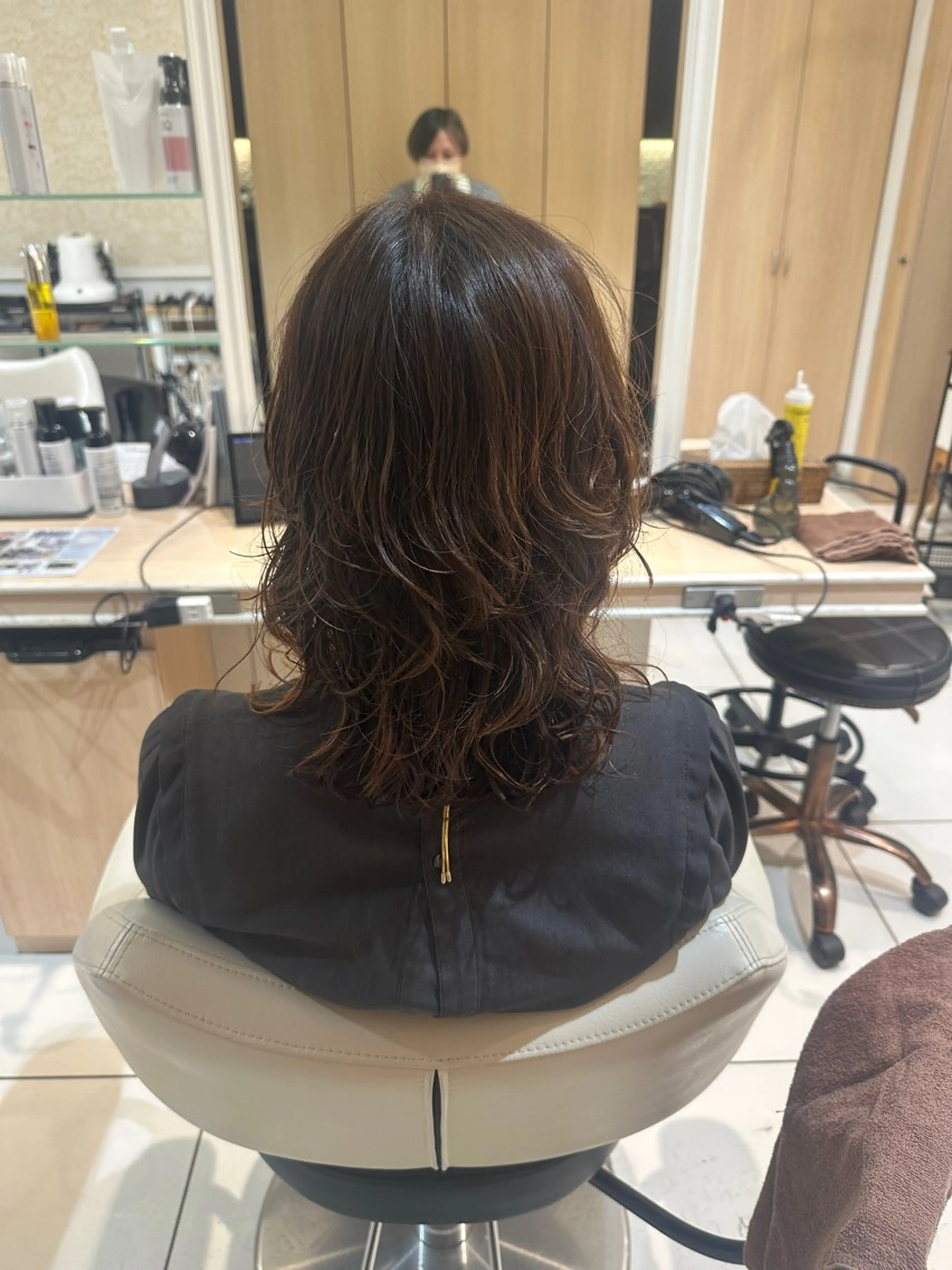 ミディアム ミディアムパーマ 加藤 彩花のヘアスタイル