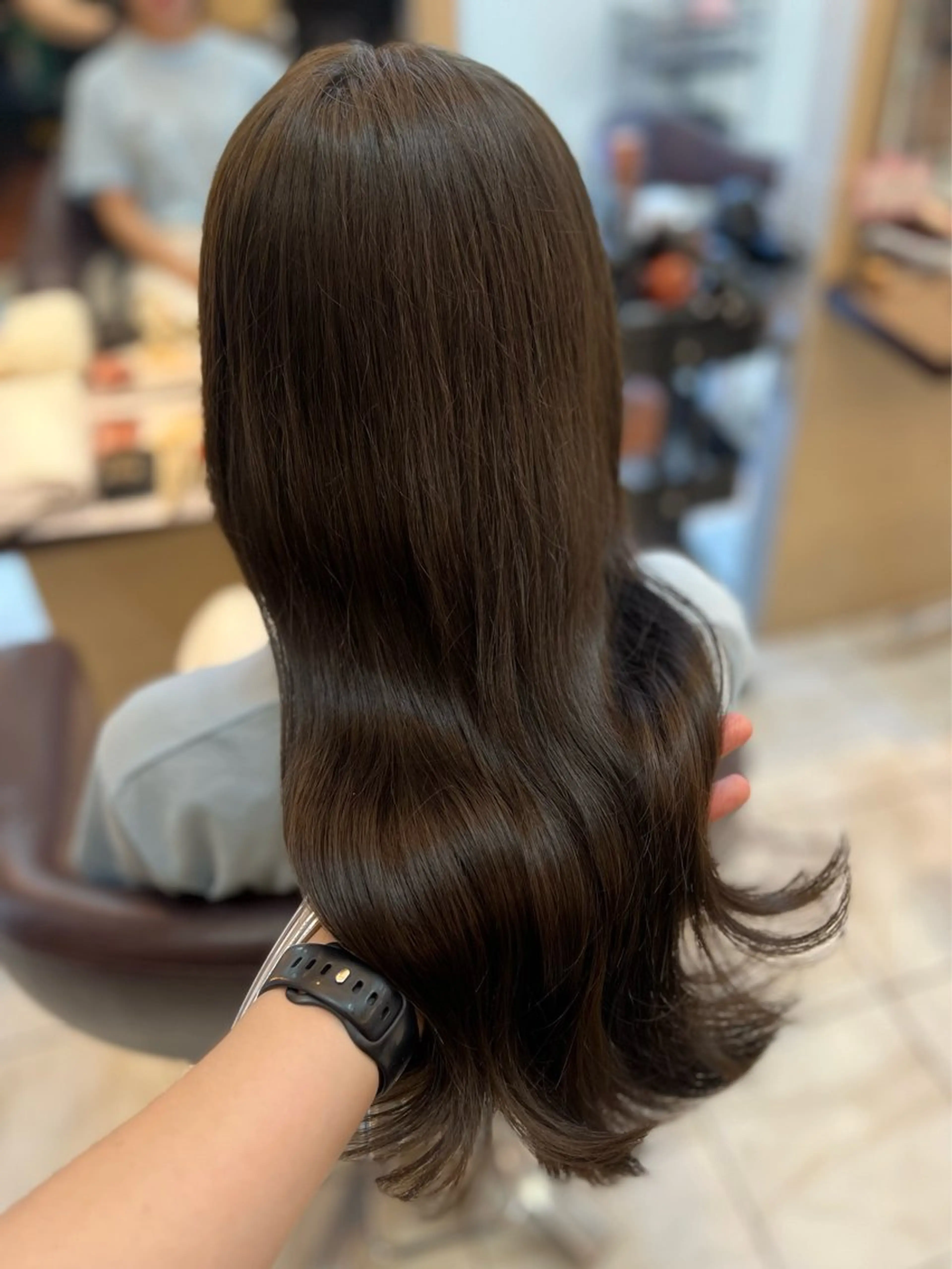 ロング カラー ベージュカラー オリーブベージュ カット ヘアカラー トリートメント 🫧艶カラー 🫧Rione.のヘアスタイル
