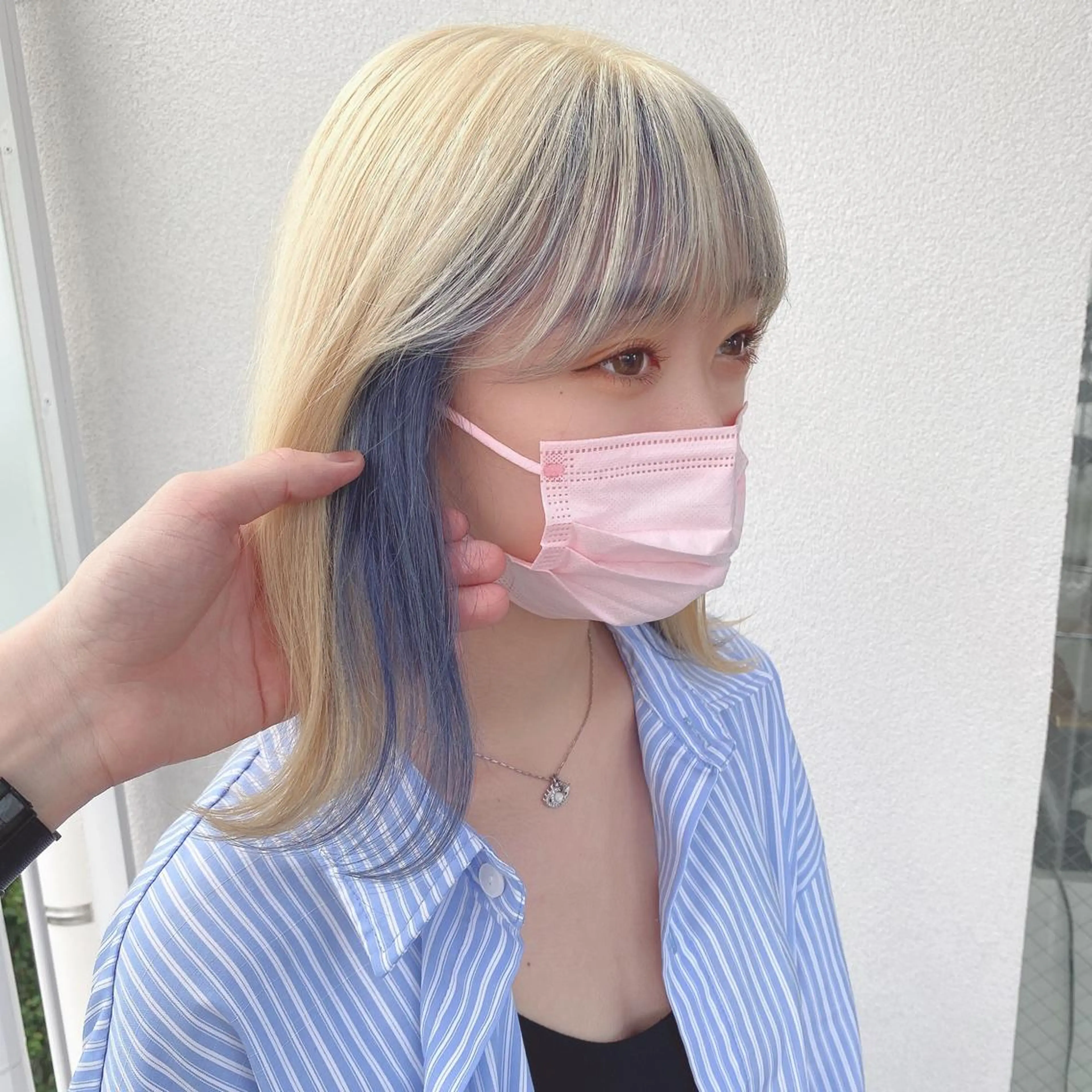 ミディアム カラー シールエクステ ミディアムパーマ アクアカラー バレイヤージュ ブリーチ ヘアカラー トリートメント ヘアセット ハイトーン×韓国ヘア 💍tiam💍のヘアスタイル