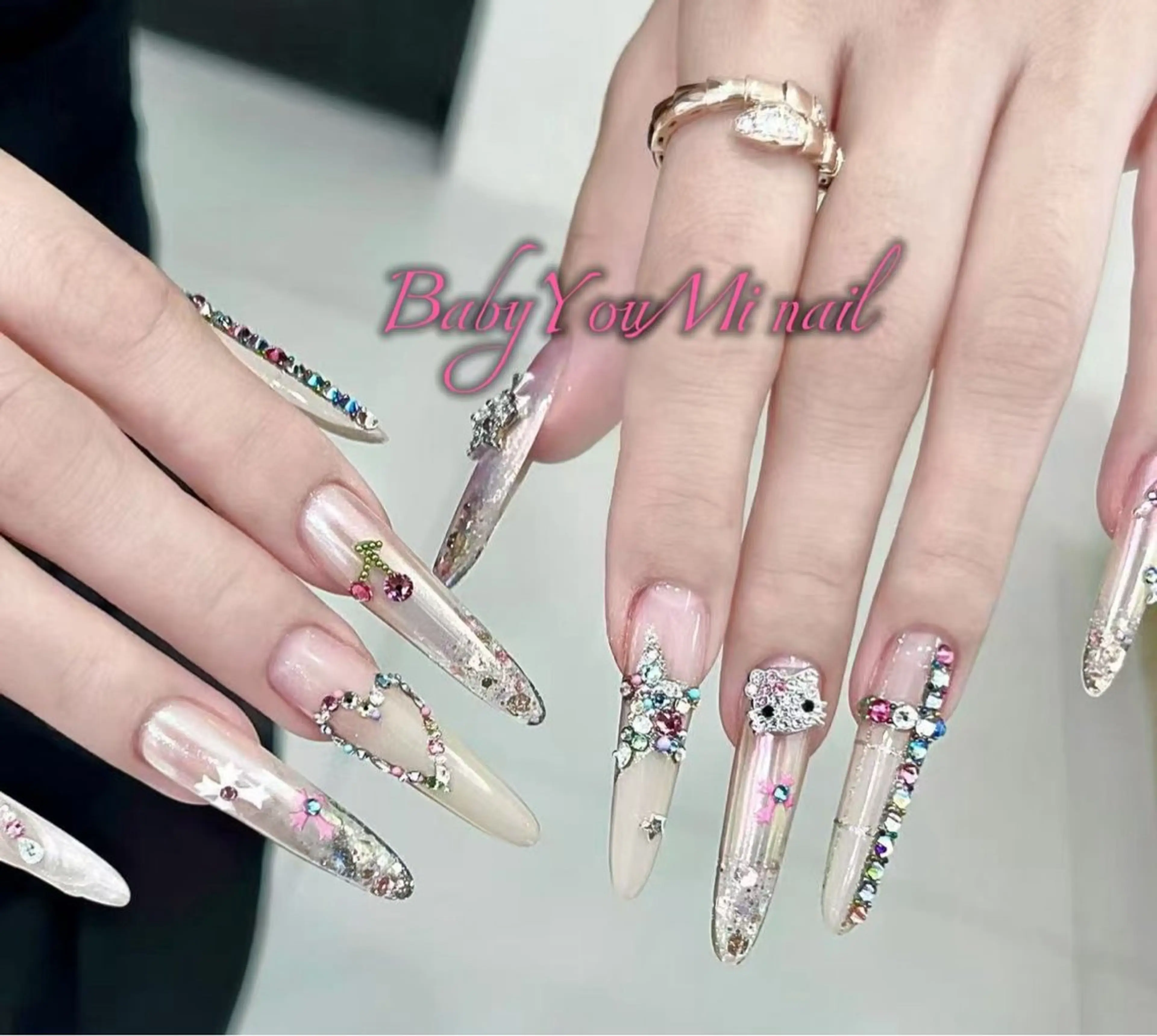 ネイル オーロラネイル 成人式 フレンチネイル ジェルネイル ガラスフレンチ ハンドネイル BabyYouMi nailのネイルデザイン