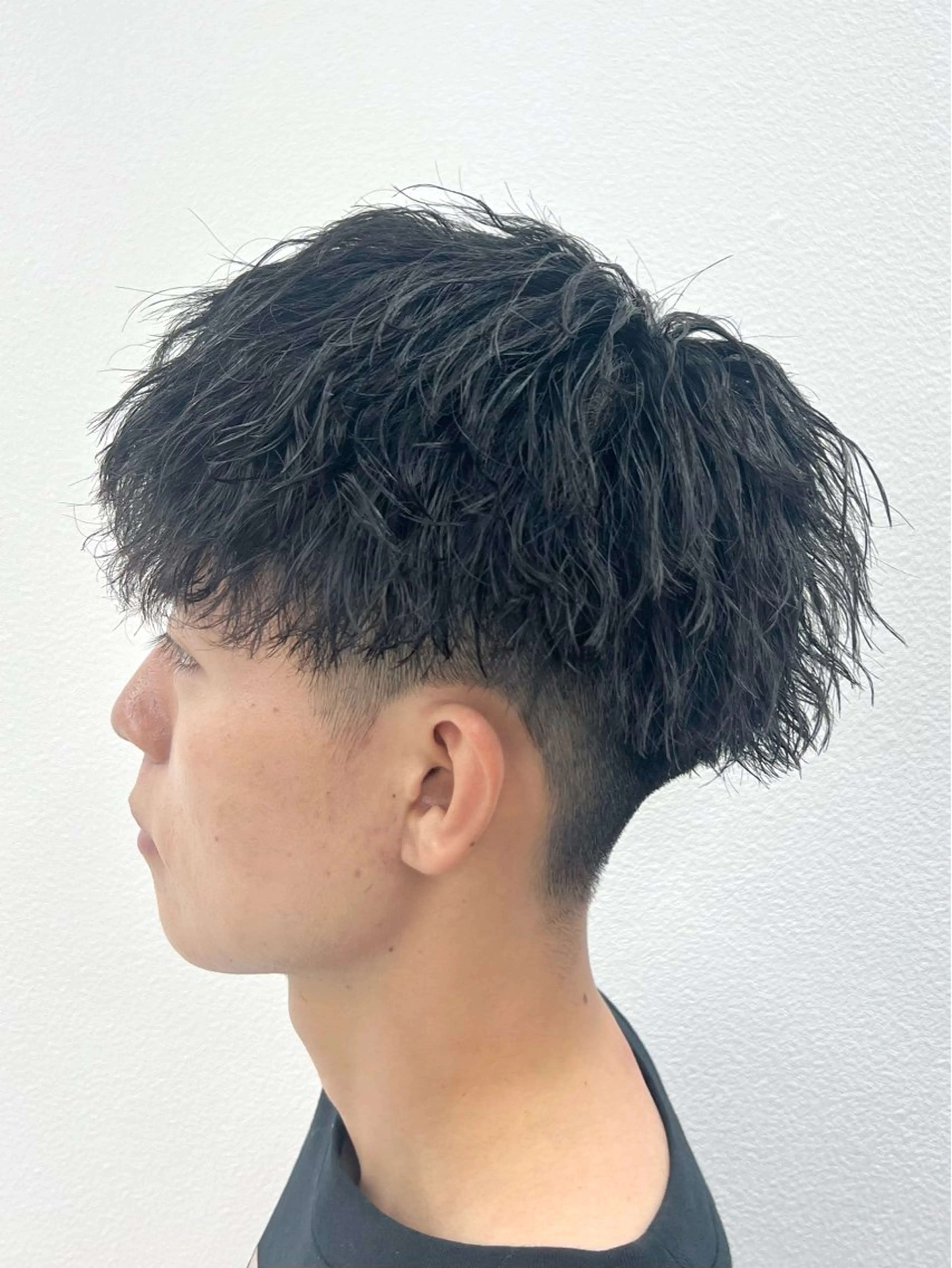 ショート パーマ ヘアアレンジ メンズ メンズパーマ ツイストスパイラルパーマ スパイラルパーマ カット パーマ 飛田 楓信のヘアスタイル