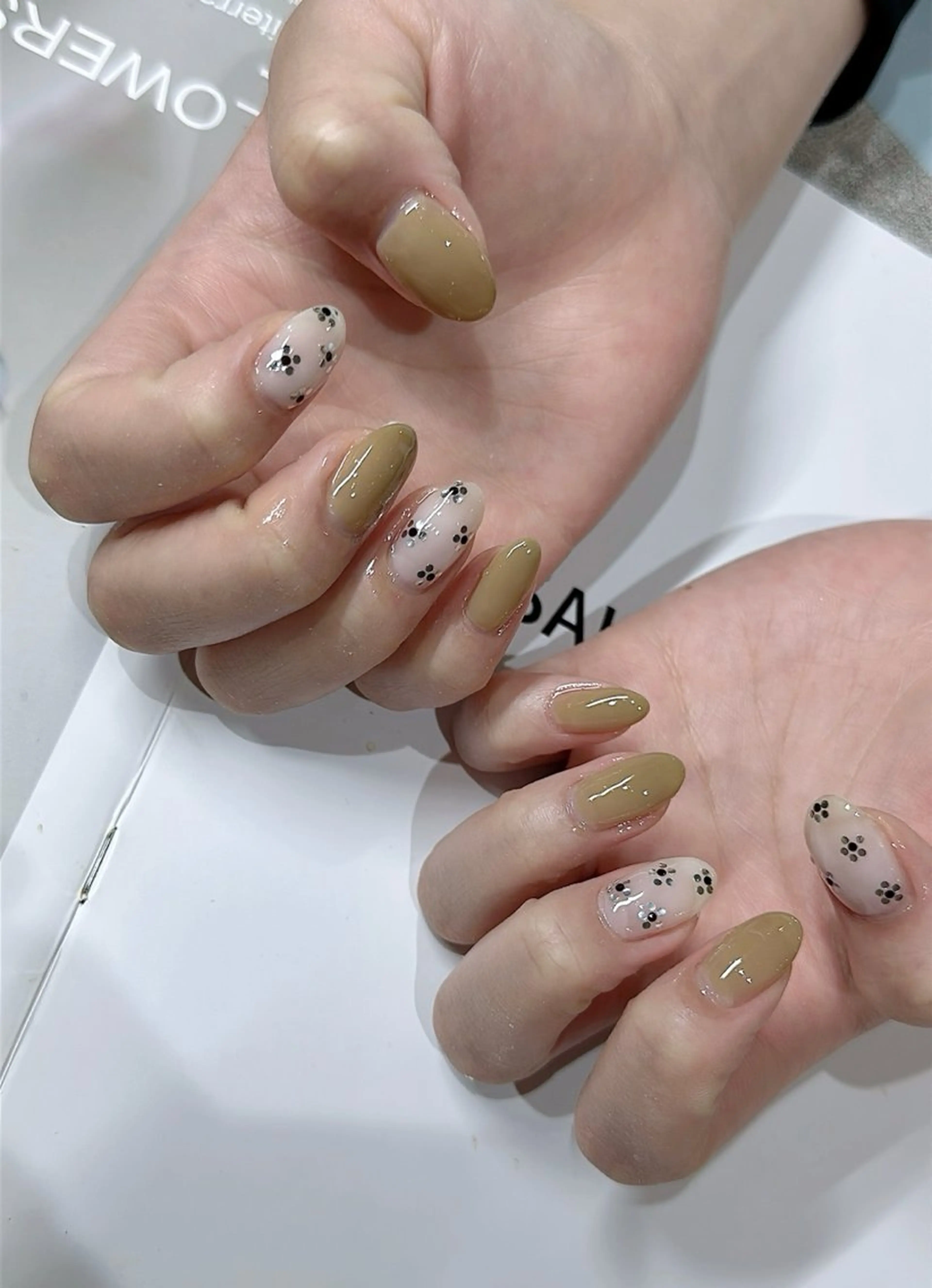 ネイル ハンドネイル ハンドケア NANA NAILのネイルデザイン