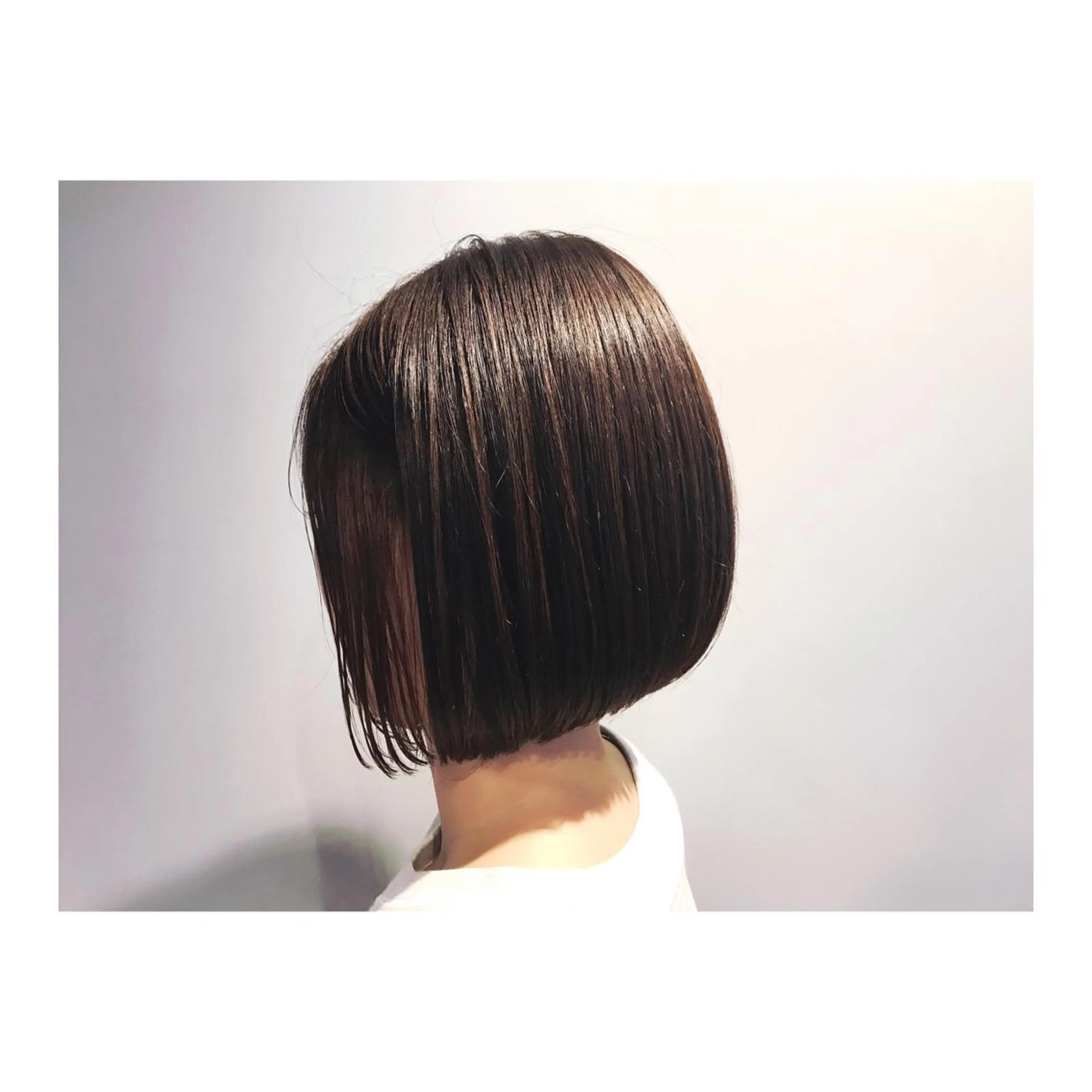 ショート くせ毛 ハイライト 髪質改善 トリートメント 酸性ストレート 【美髪とカット】 AKIFUMIのヘアスタイル