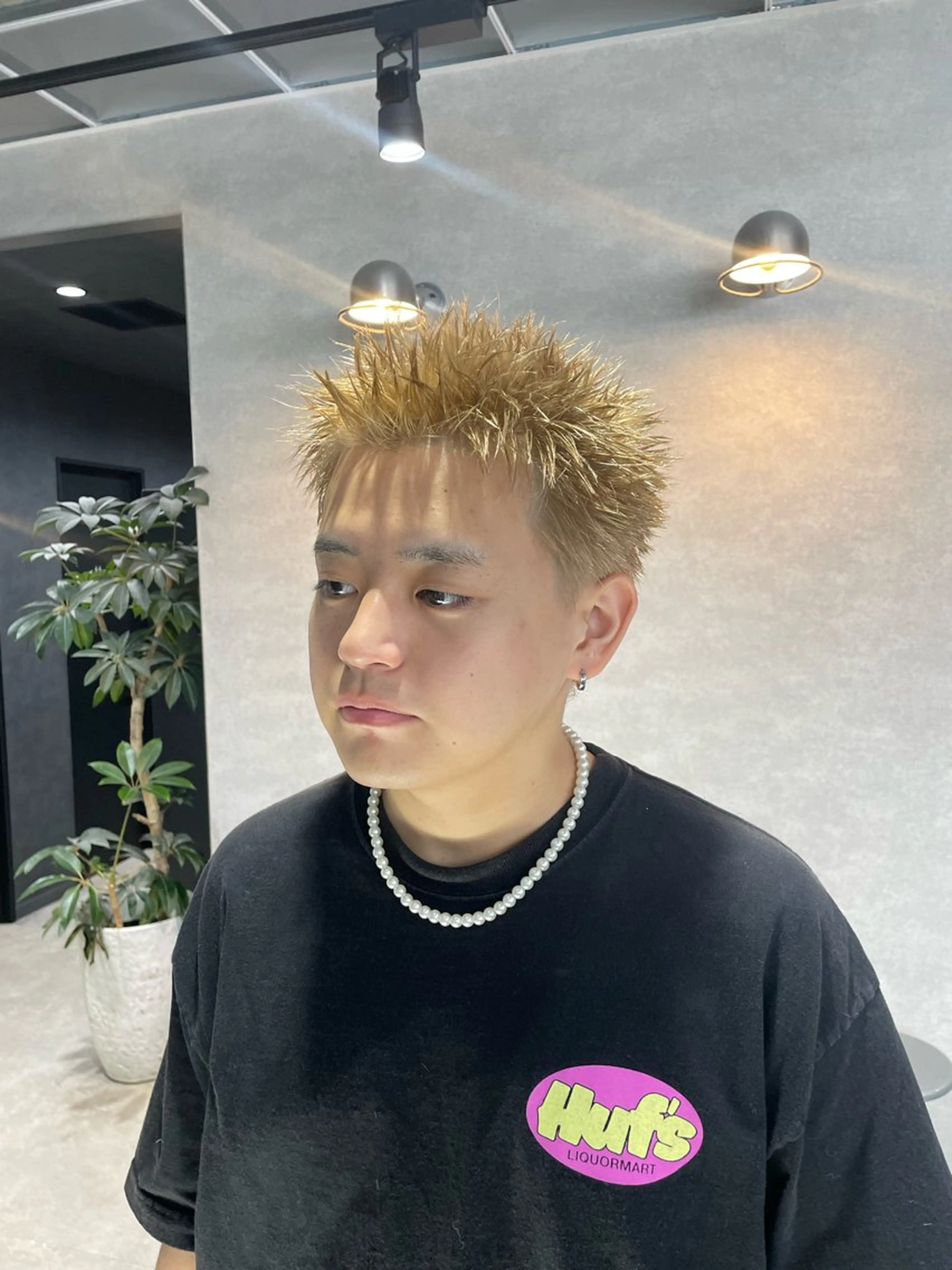 ショート カラー メンズ スパイキーショート ショートヘア カット ヘアカラー 垢抜けハイトーン☀/ 笑顔の美容師/しゅんのヘアスタイル