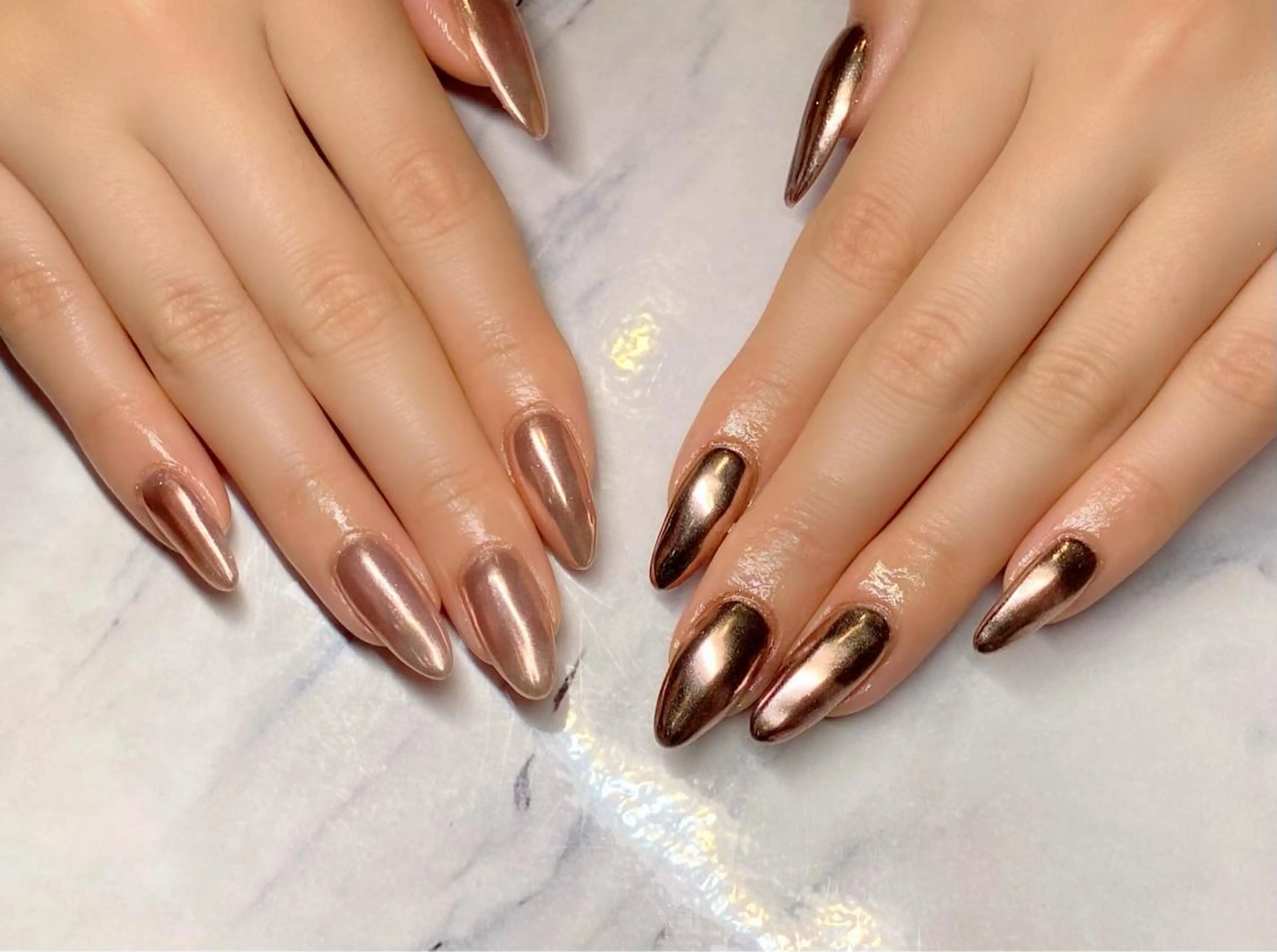 ネイル ミラーネイル Lino+ ネイル&よもぎ蒸しのネイルデザイン