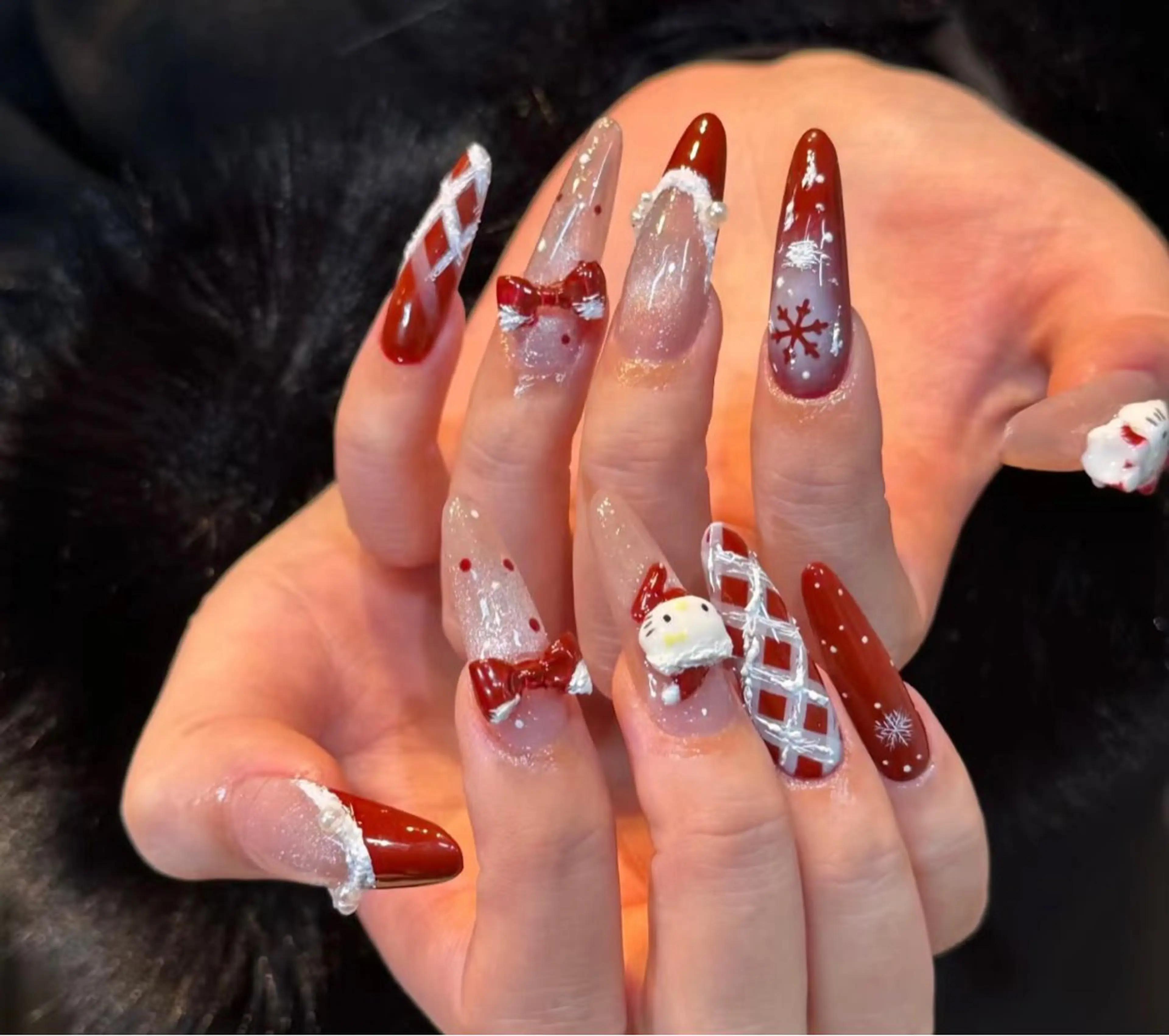 ネイル チークネイル フレンチネイル ジェルネイル ガーリー キラキラネイル ハンドネイル UM nail salon所属・高橋 雪のネイルデザイン