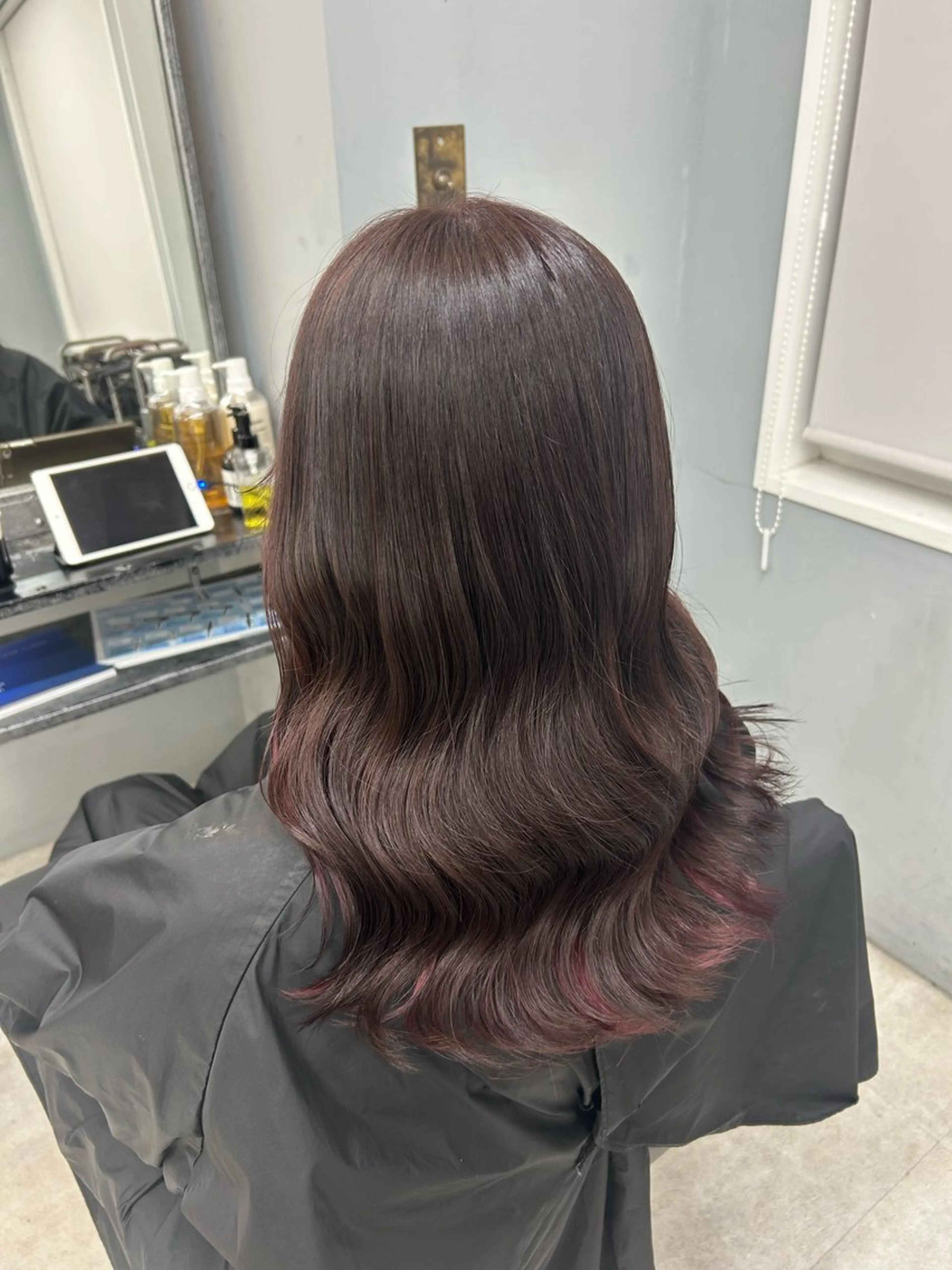 セミロング カラー hair atelier OZ桑野店所属・阿佐見 若菜のヘアスタイル