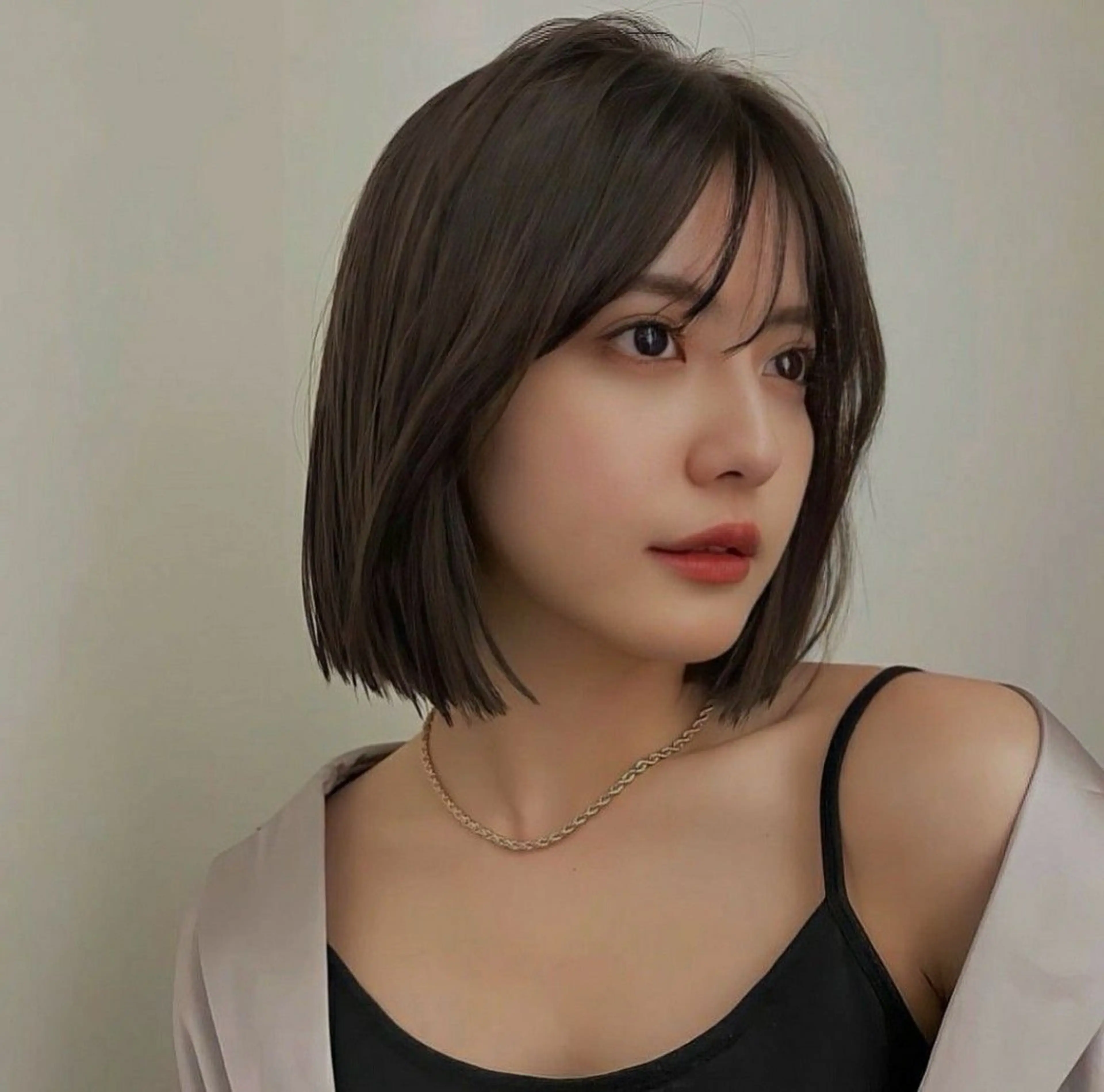 ショート 花井輝 ボブ/ハイトーンのヘアスタイル