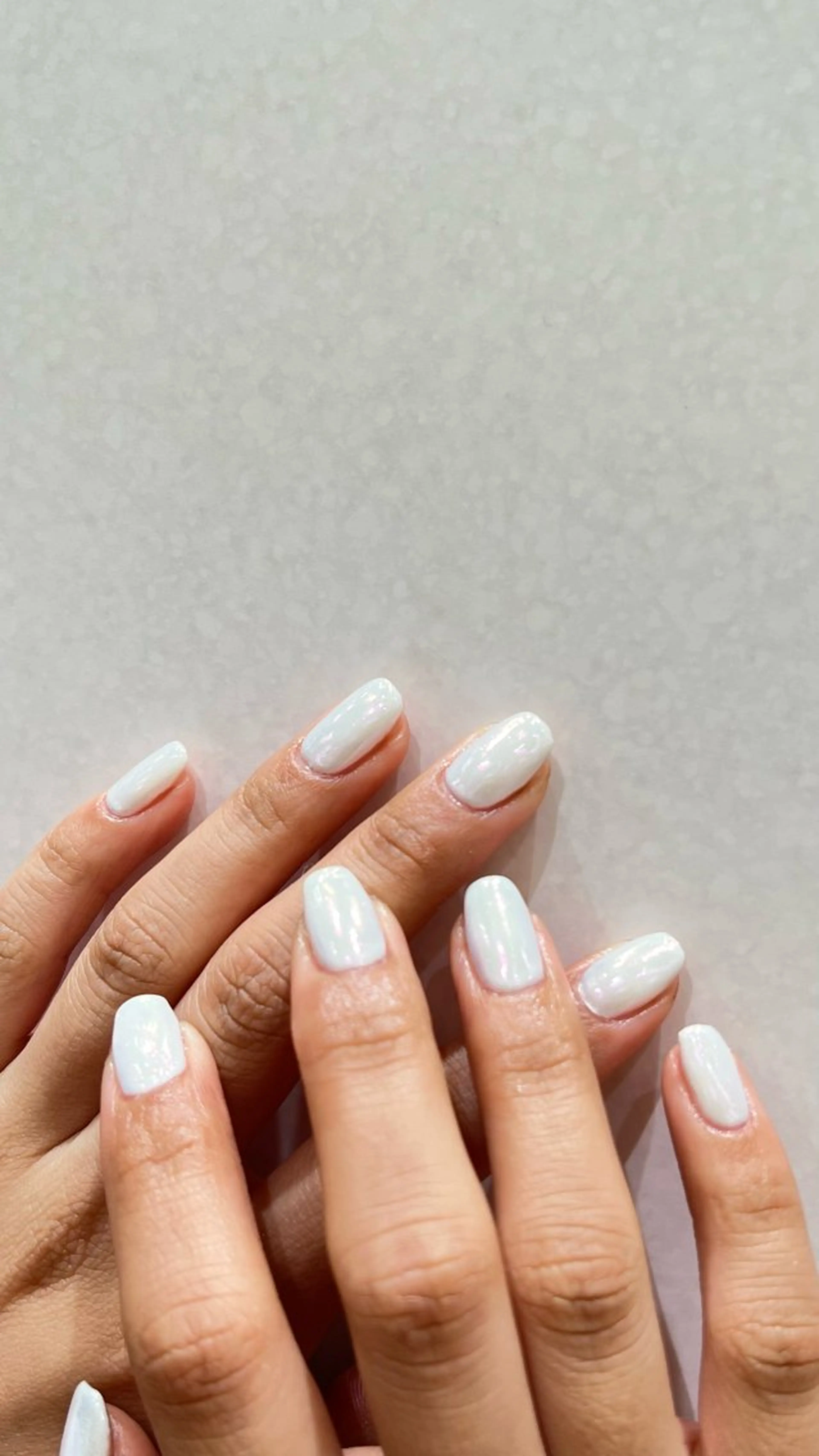 ネイル シンプルネイル ホワイト ハンドネイル オシャレデザイン 🧺🪽/SHUNOのヘアスタイル