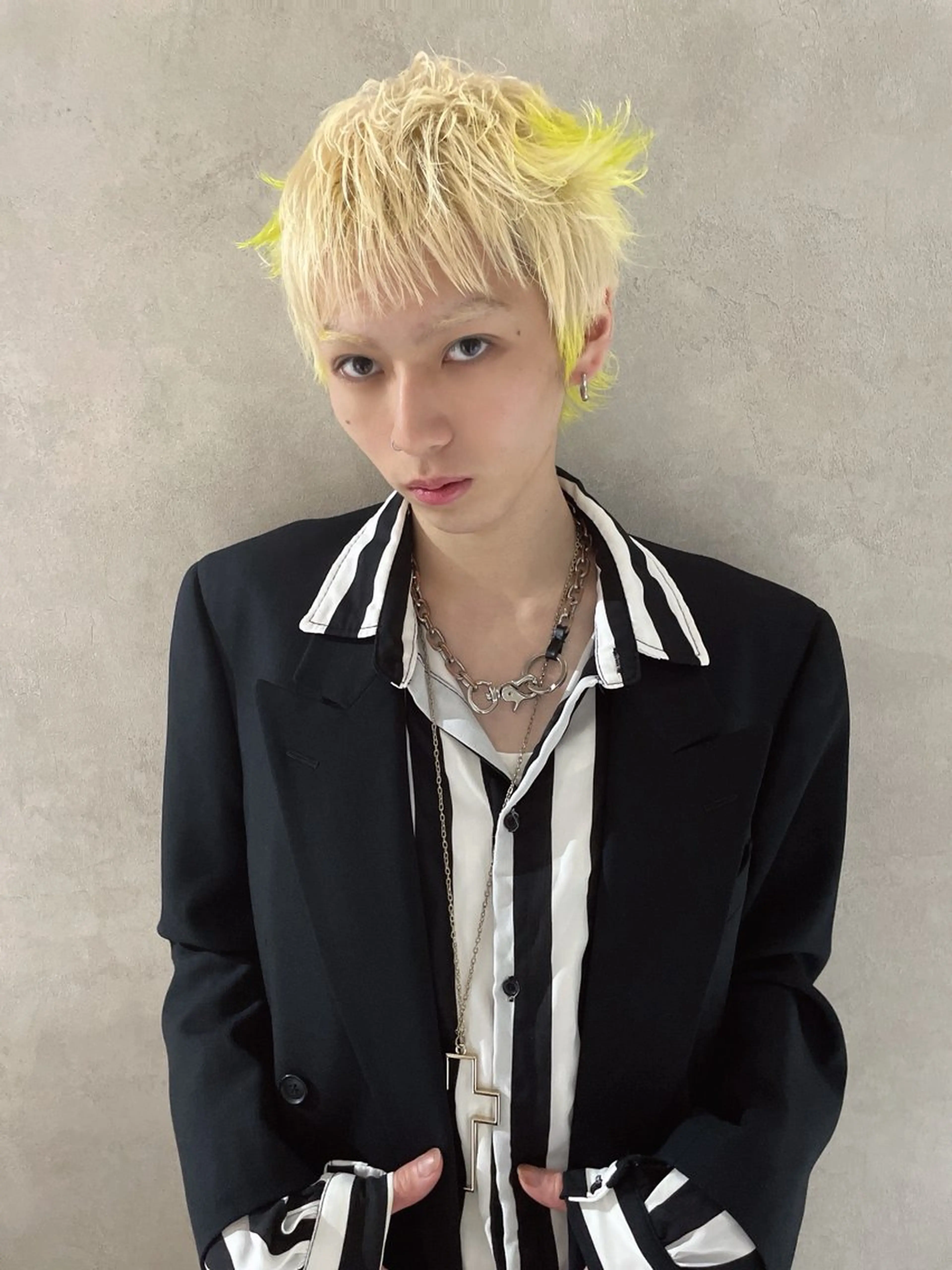 ショート カラー メンズ 進藤 叶羽のヘアスタイル