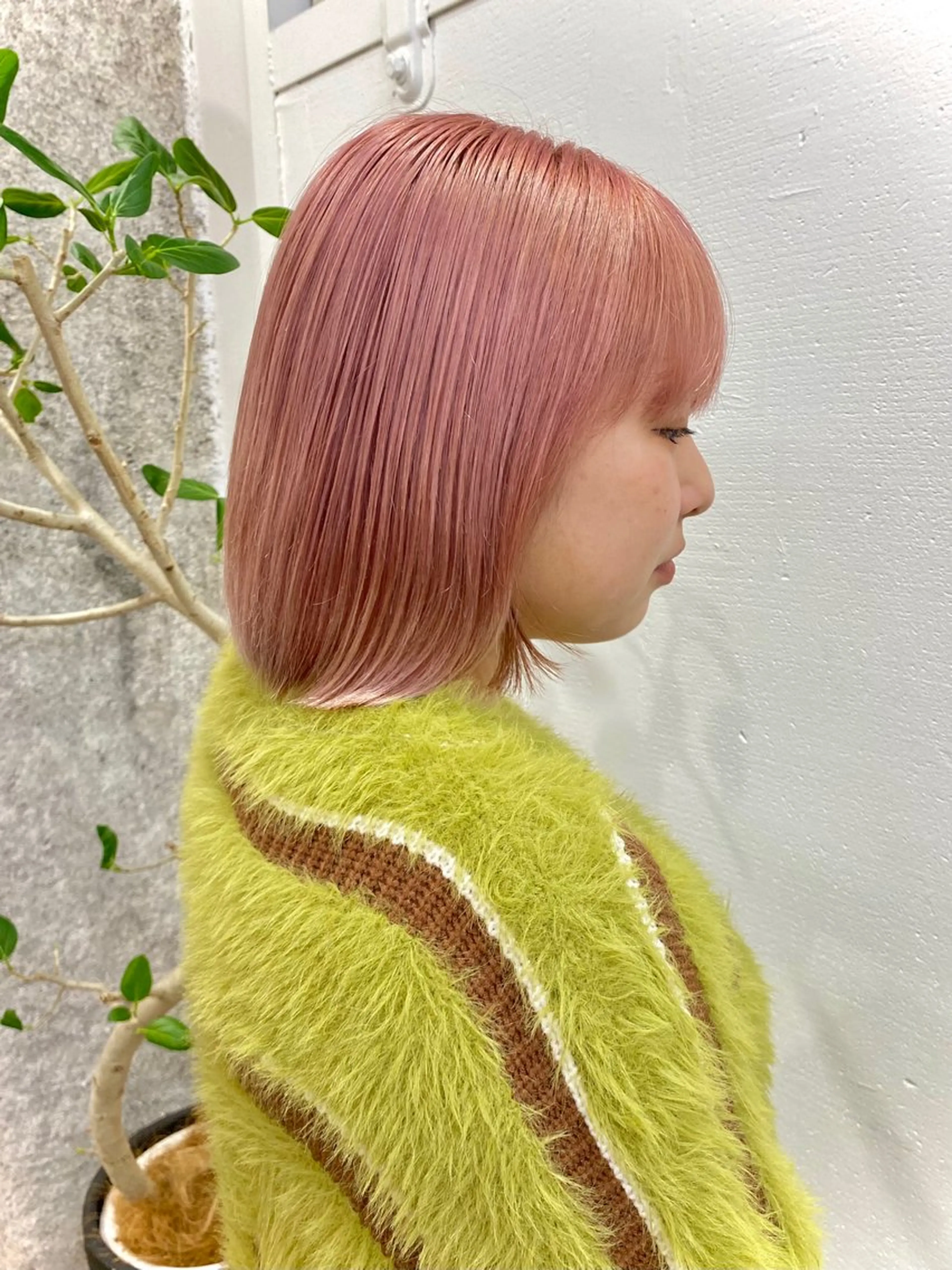ミディアム カラー ベージュカラー ブリーチ ピンクカラー ピンクベージュ ヘアカラー 暖色カラー/天神/ ヘイマサクラのヘアスタイル
