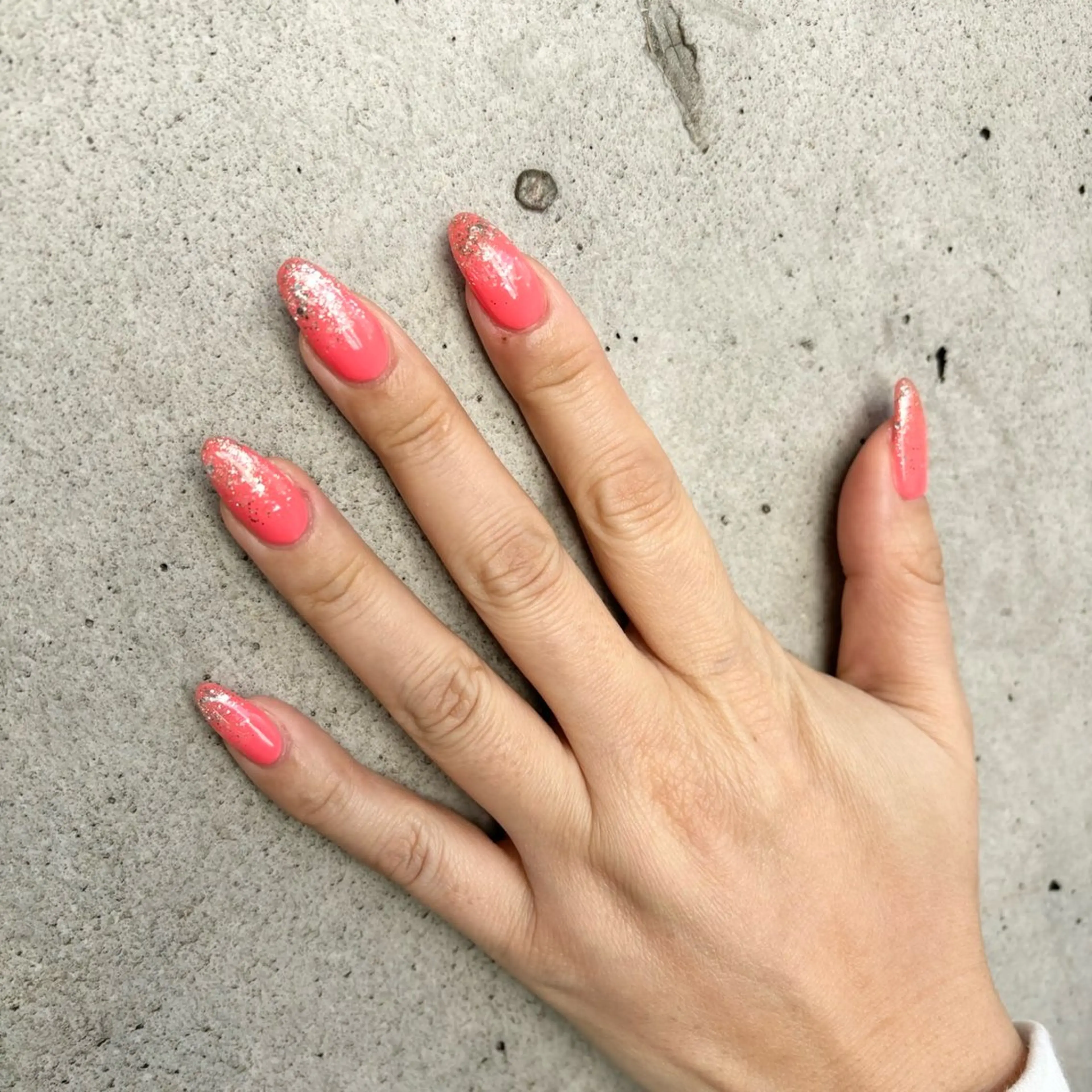 ネイル グラデーション ラメ(グリッター) ラメグラデーション Nail Salon Three所属・Three いわなべのネイルデザイン