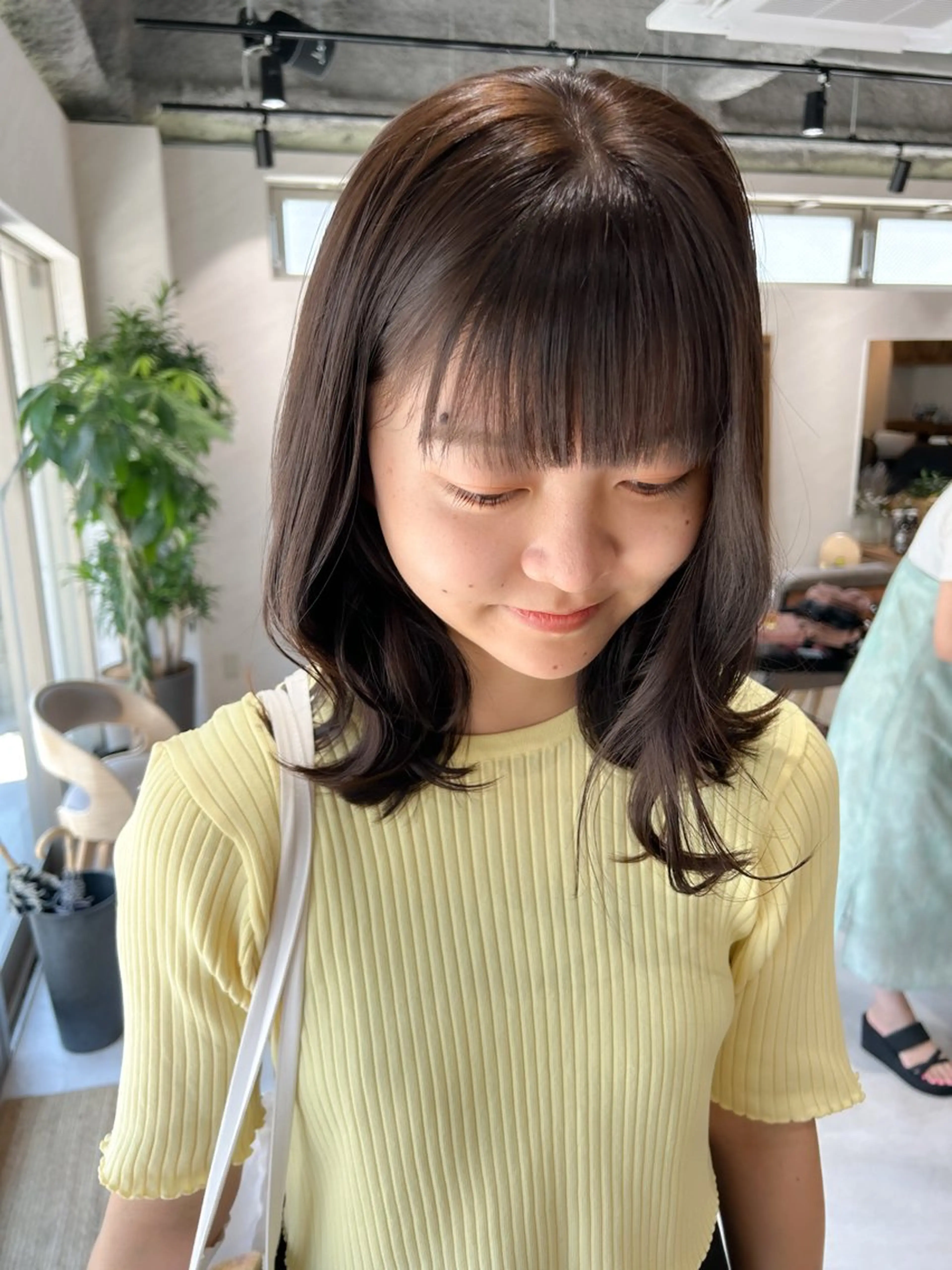 セミロング カラー グレージュ オリーブグレージュ オリーブグレー カット ヘアカラー トリートメント 🎀髪質改善・艶髪カ ラー🎀YUMEKAのヘアスタイル
