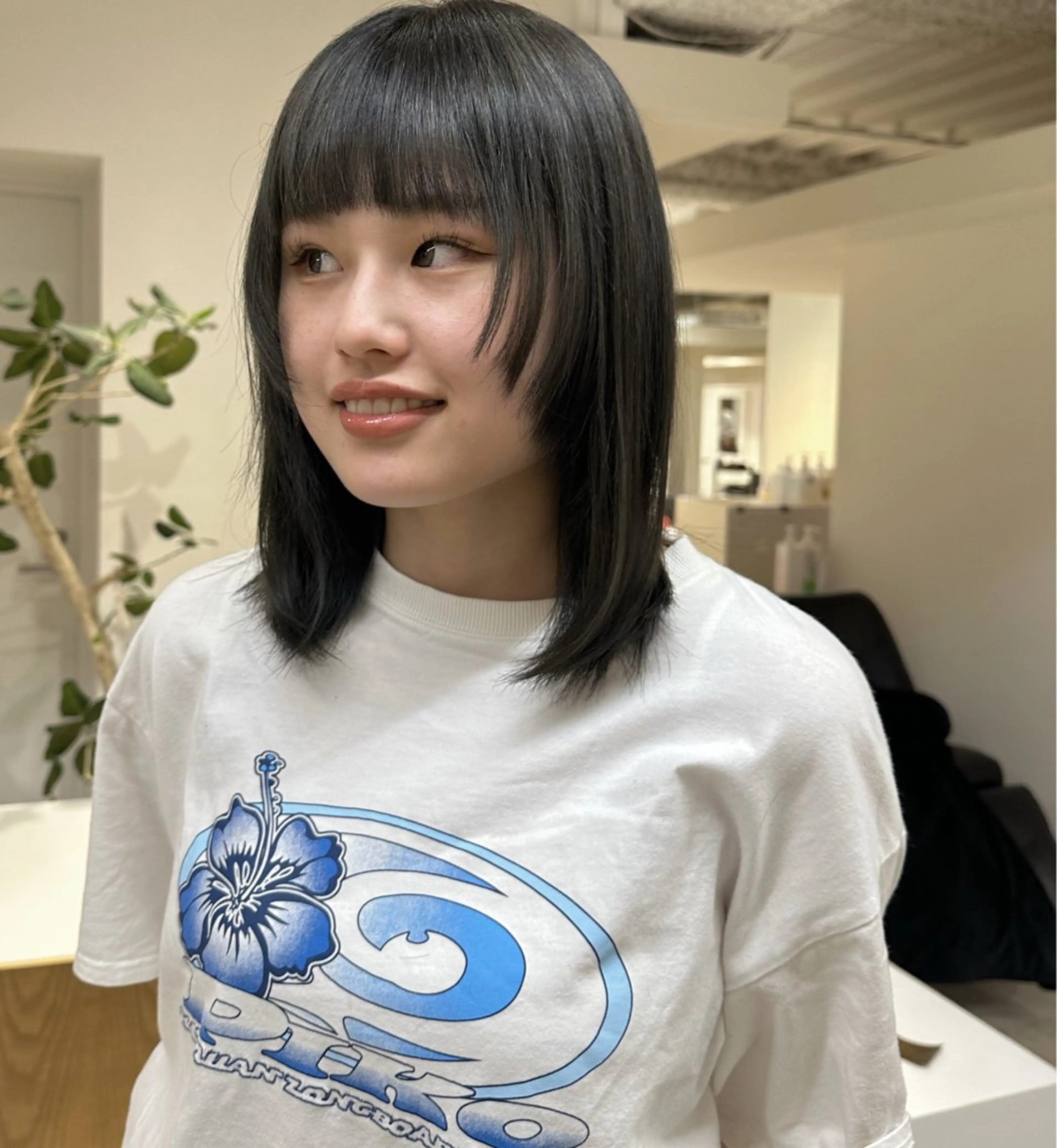ミディアム ANY／ Nanaのヘアスタイル