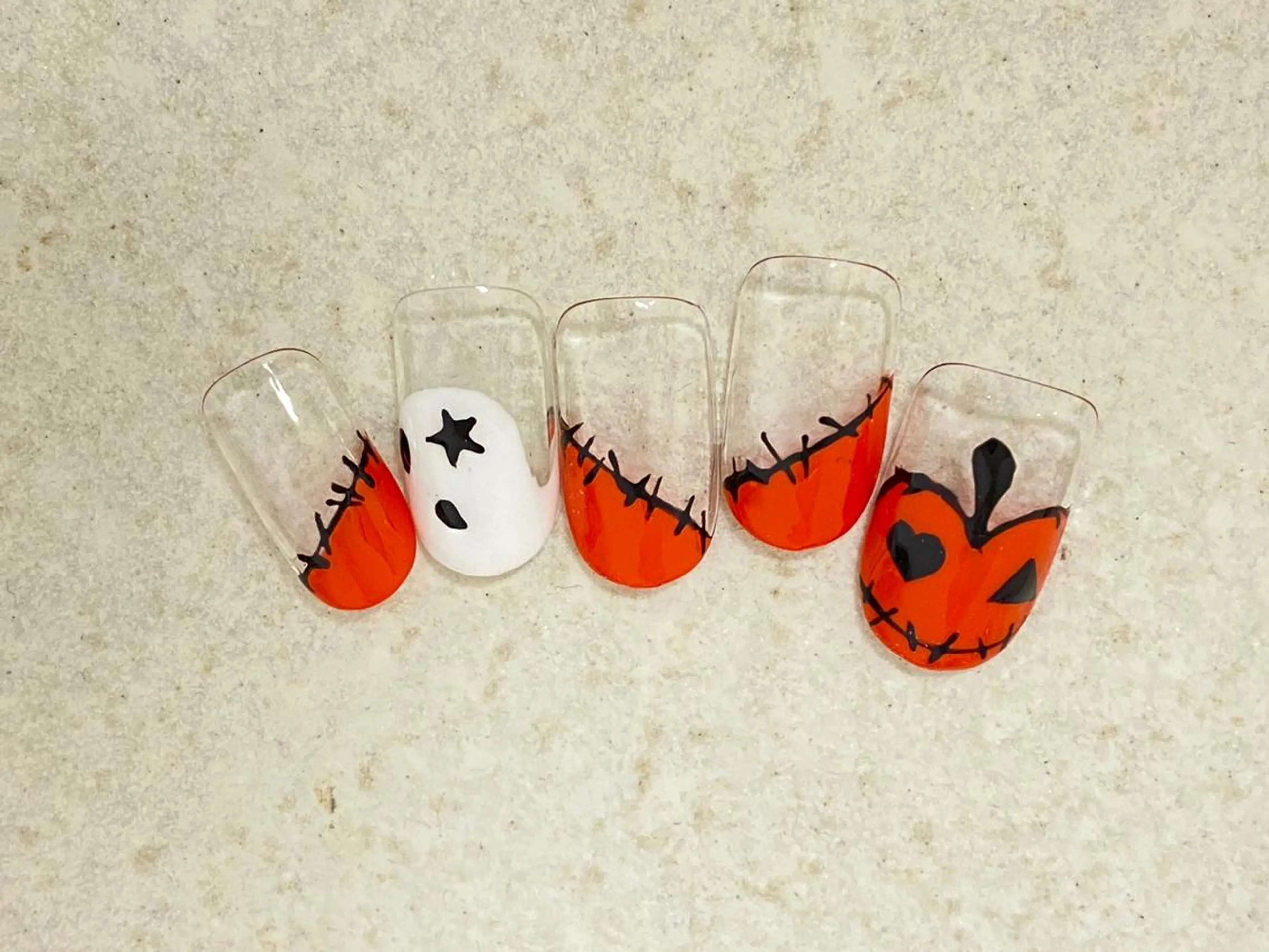 カラー ネイル ハロウィン ハロウィン MOMO nailのネイルデザイン