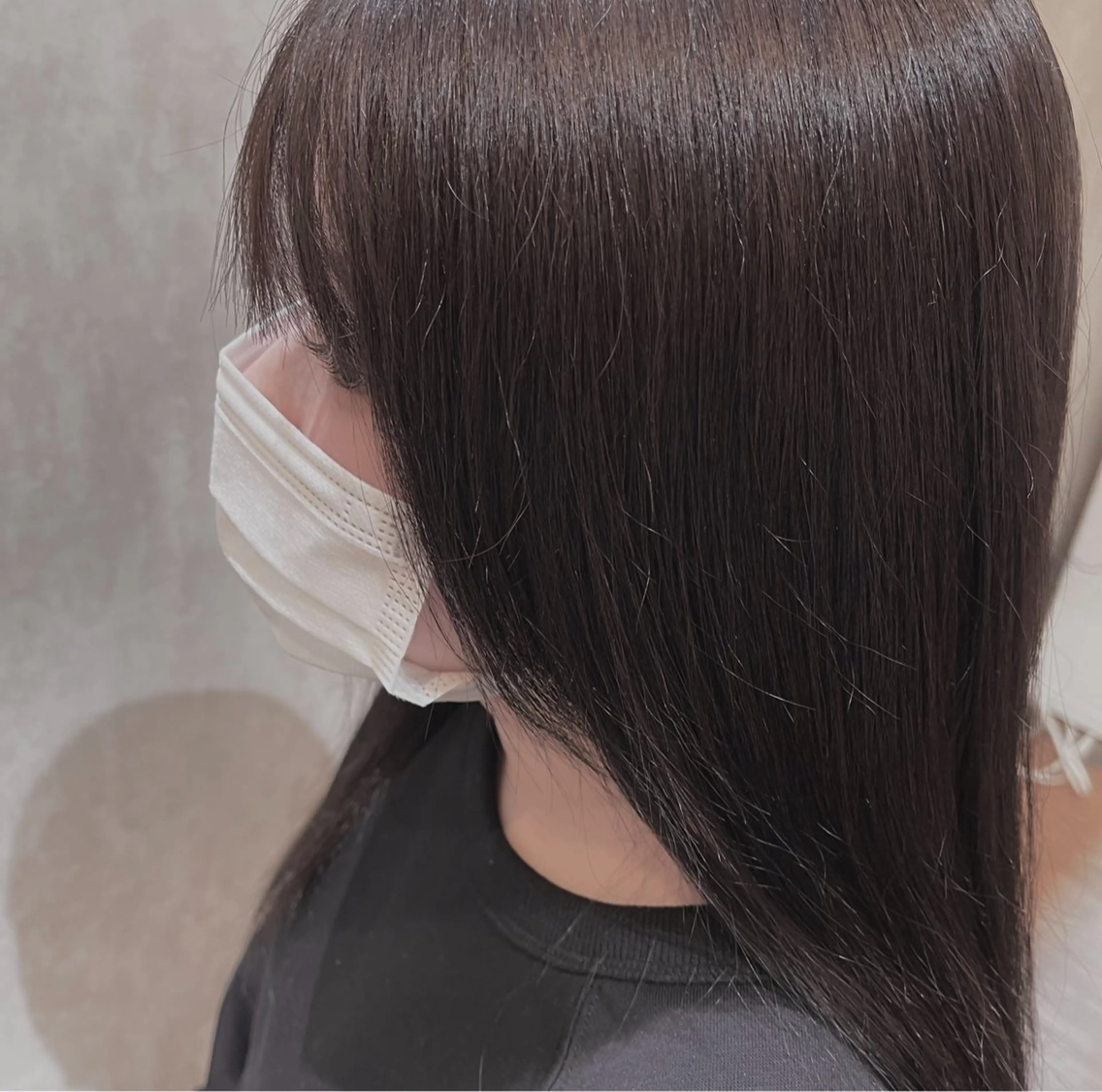 セミロング カラー やました りんのヘアスタイル