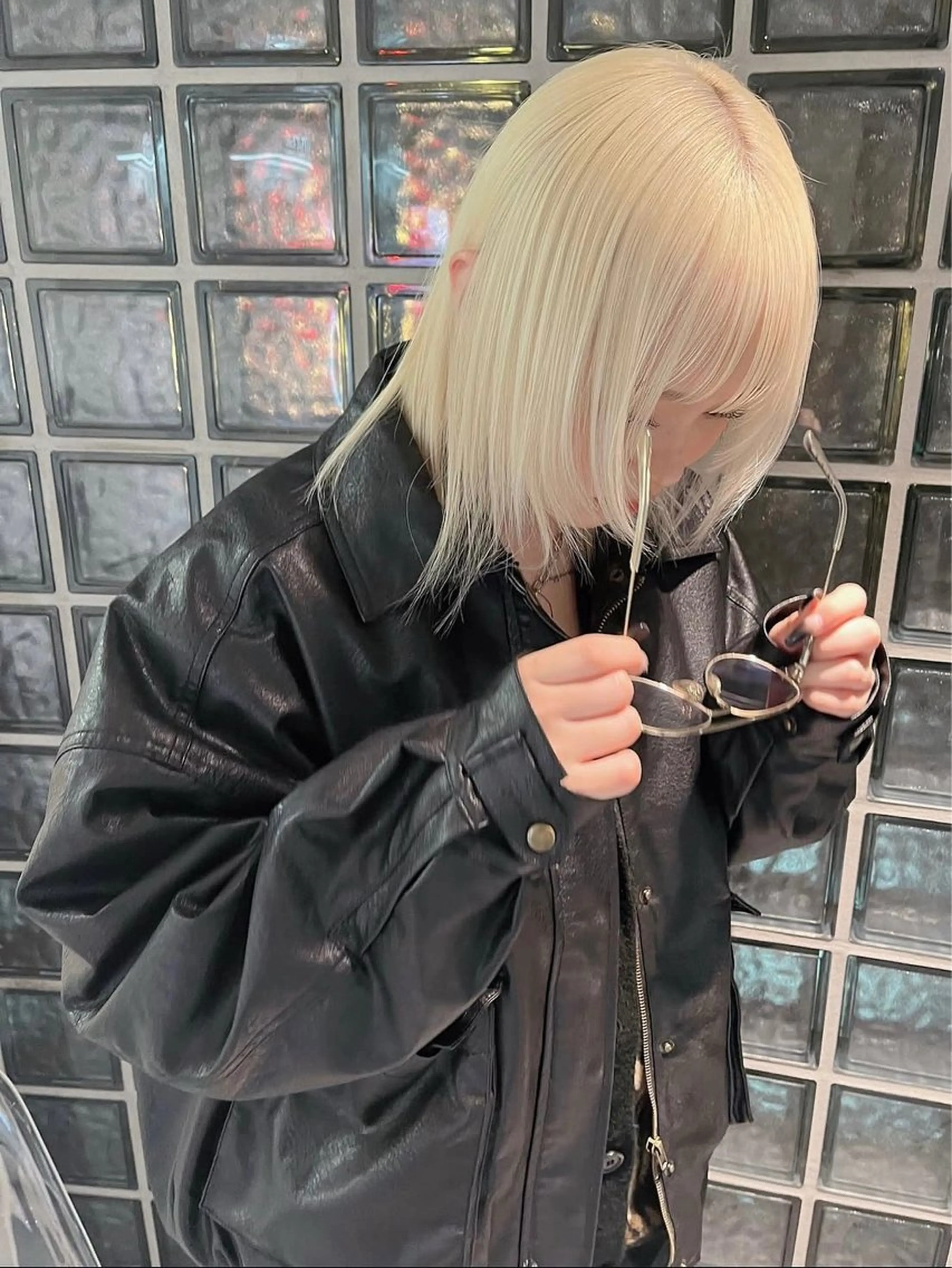 ショート ヘアカラー トリートメント pele 梅田所属・PELEハイトーン shinobuのヘアスタイル