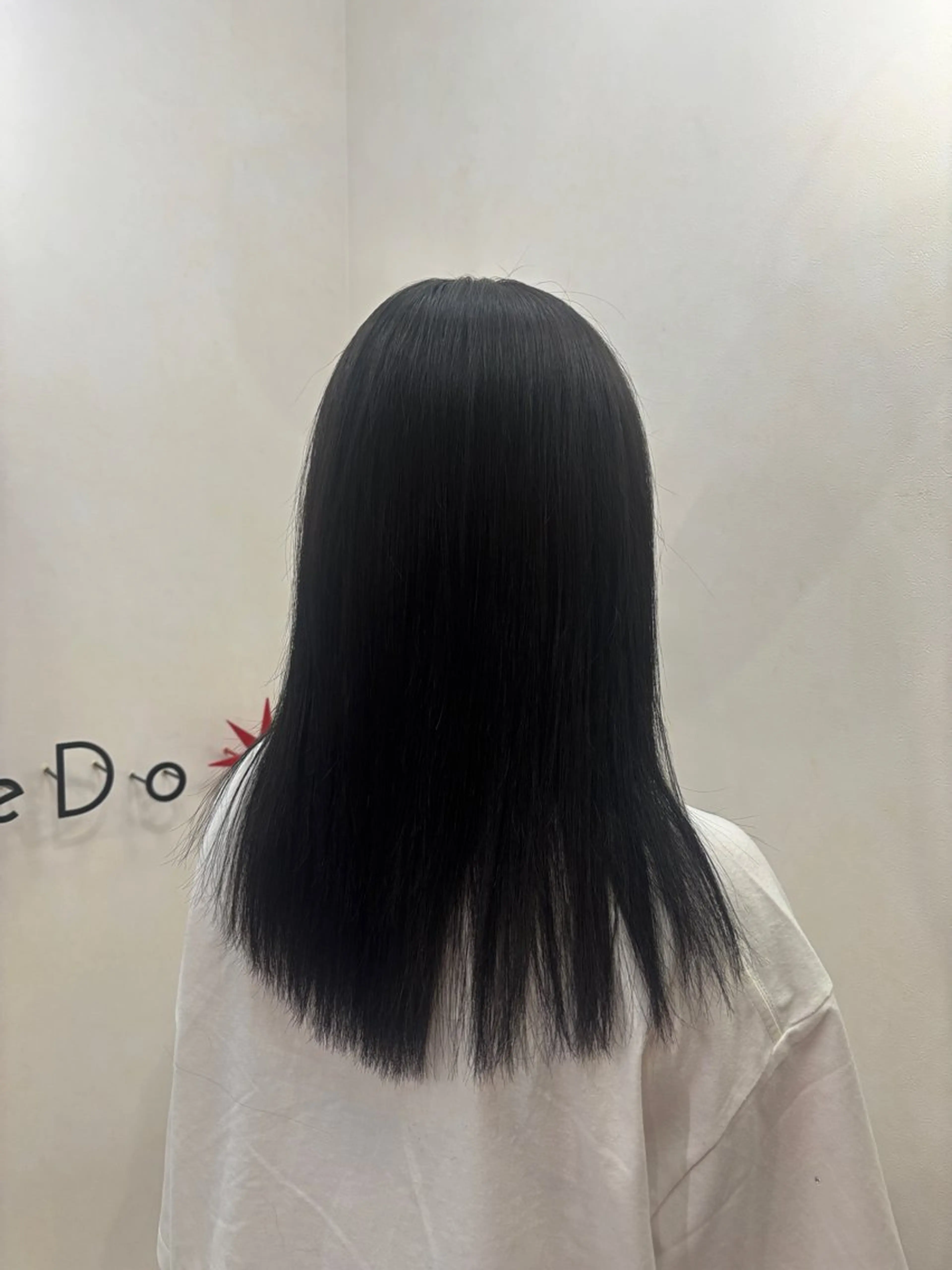 セミロング 縮毛矯正 okura nanamiのヘアスタイル