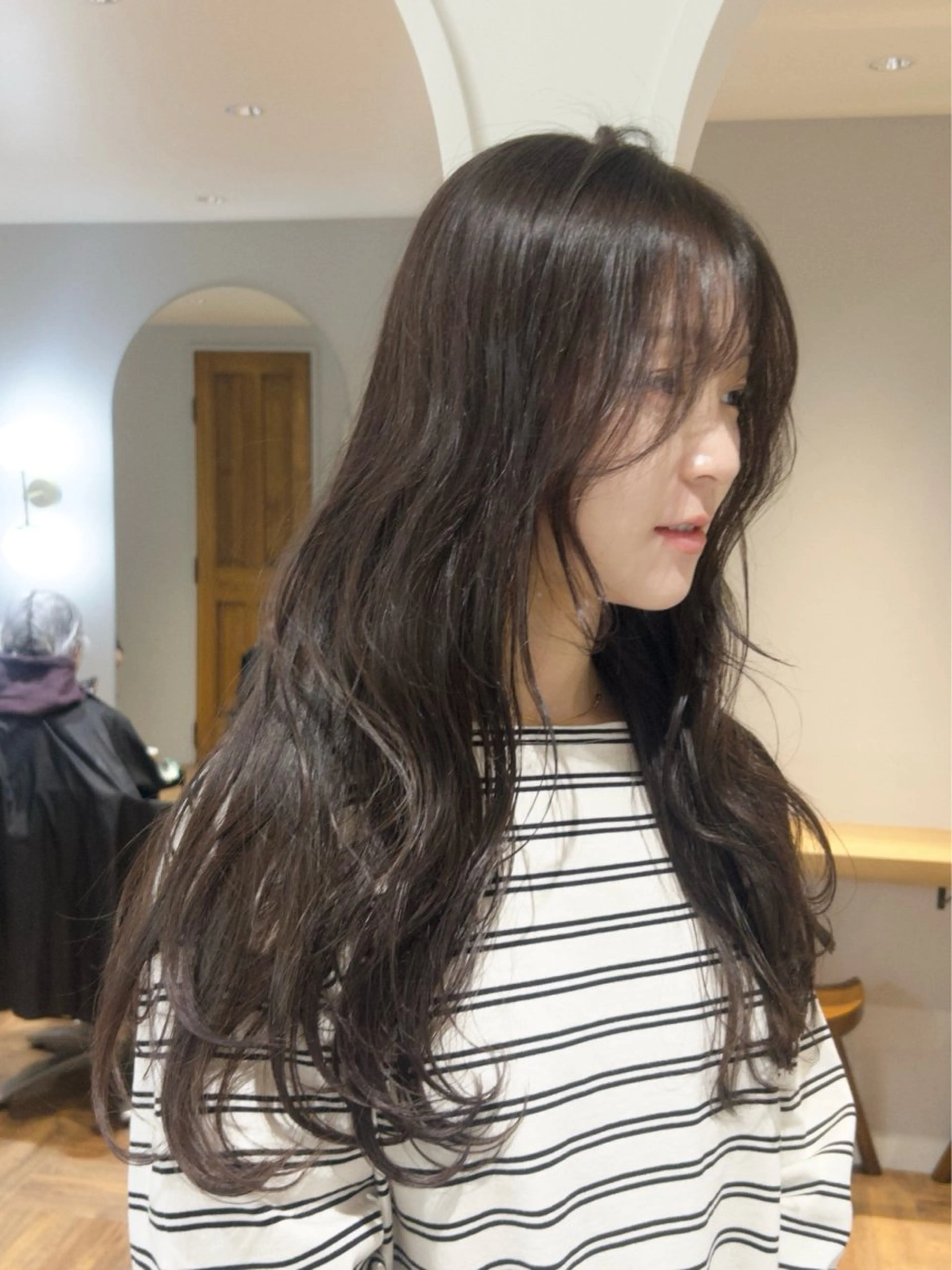 ロング カラー カット ヘアカラー Lomalia Moemiのヘアスタイル