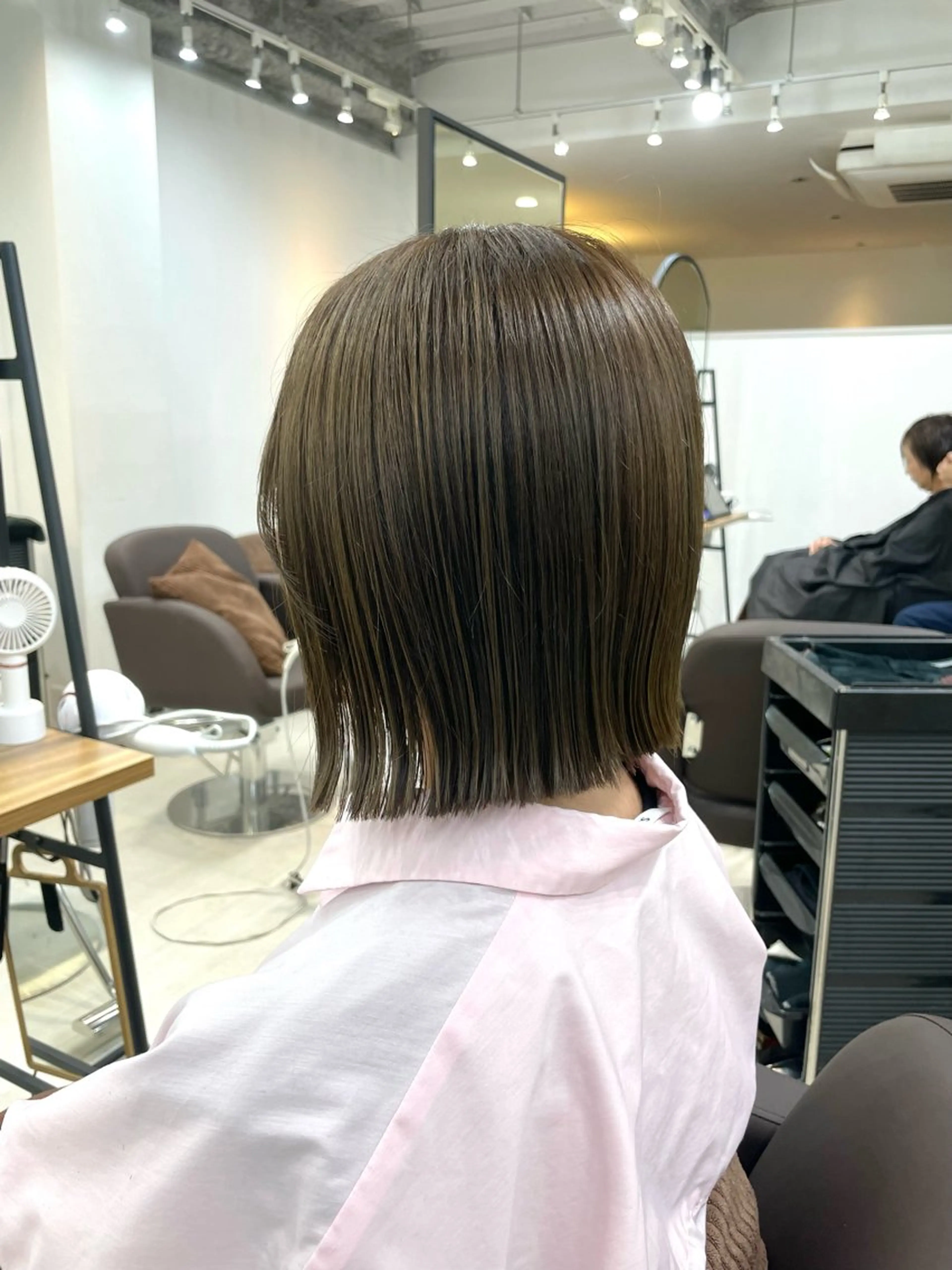 ショート カラー オリーブカラー カット ヘアカラー トリートメント 加藤 雄大のヘアスタイル