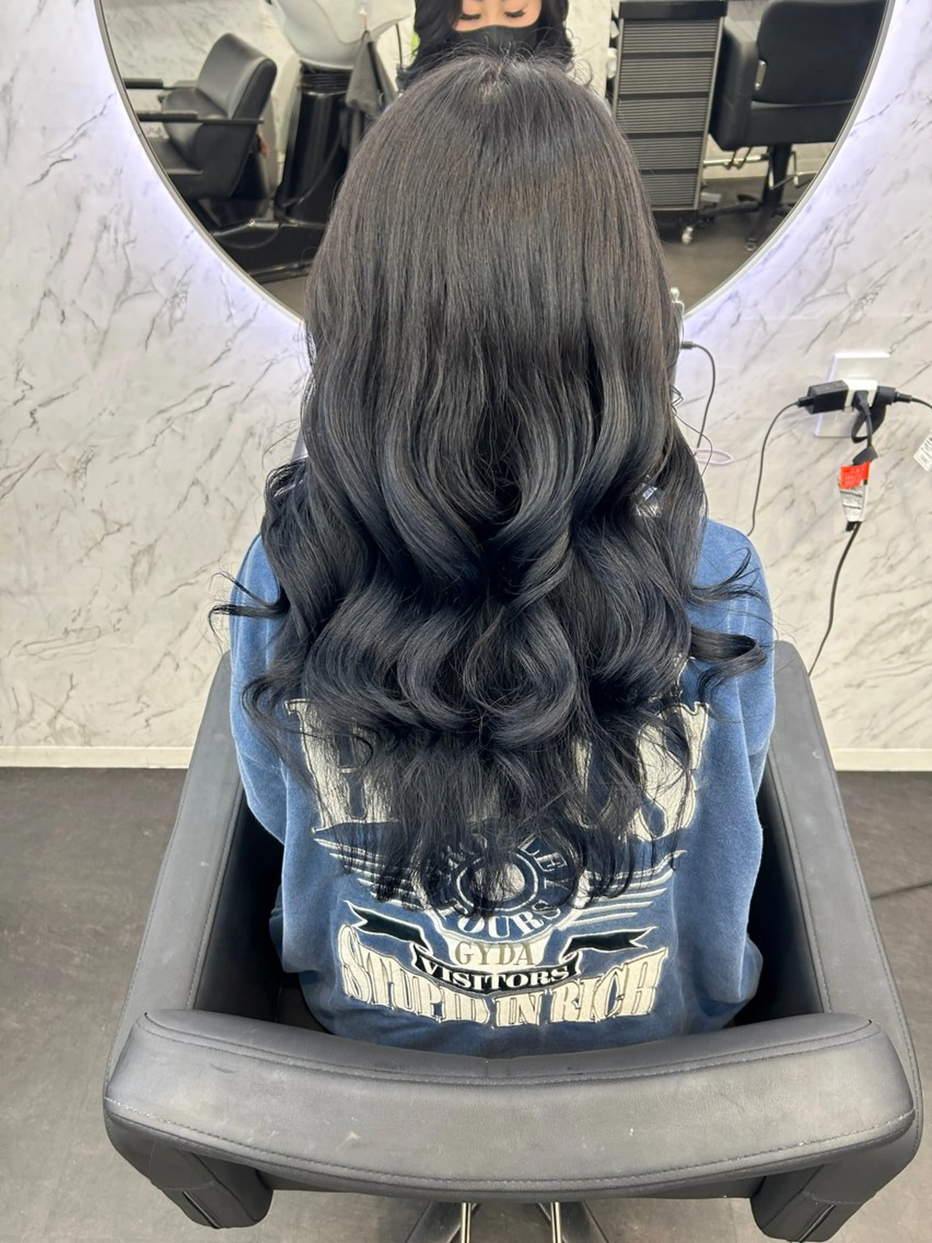 ロング カラー 黒髪 ブルーカラー ブルーブラック ヘアカラー 韓国艶カラー 🇰🇷💎MIUのヘアスタイル