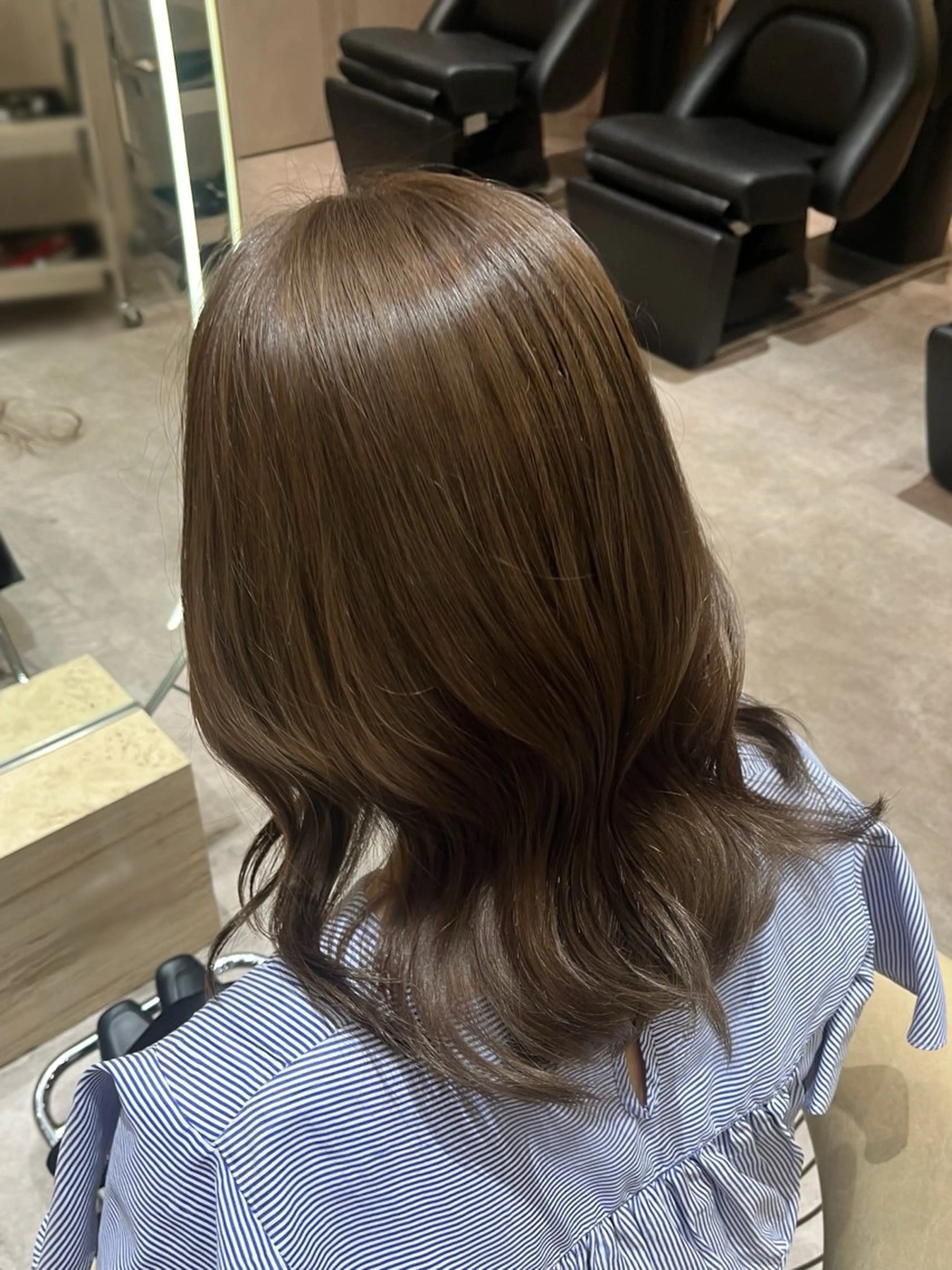 セミロング ヘアカラー ㊙️レイヤーカット 透明感カラーゆな㊙️のヘアスタイル