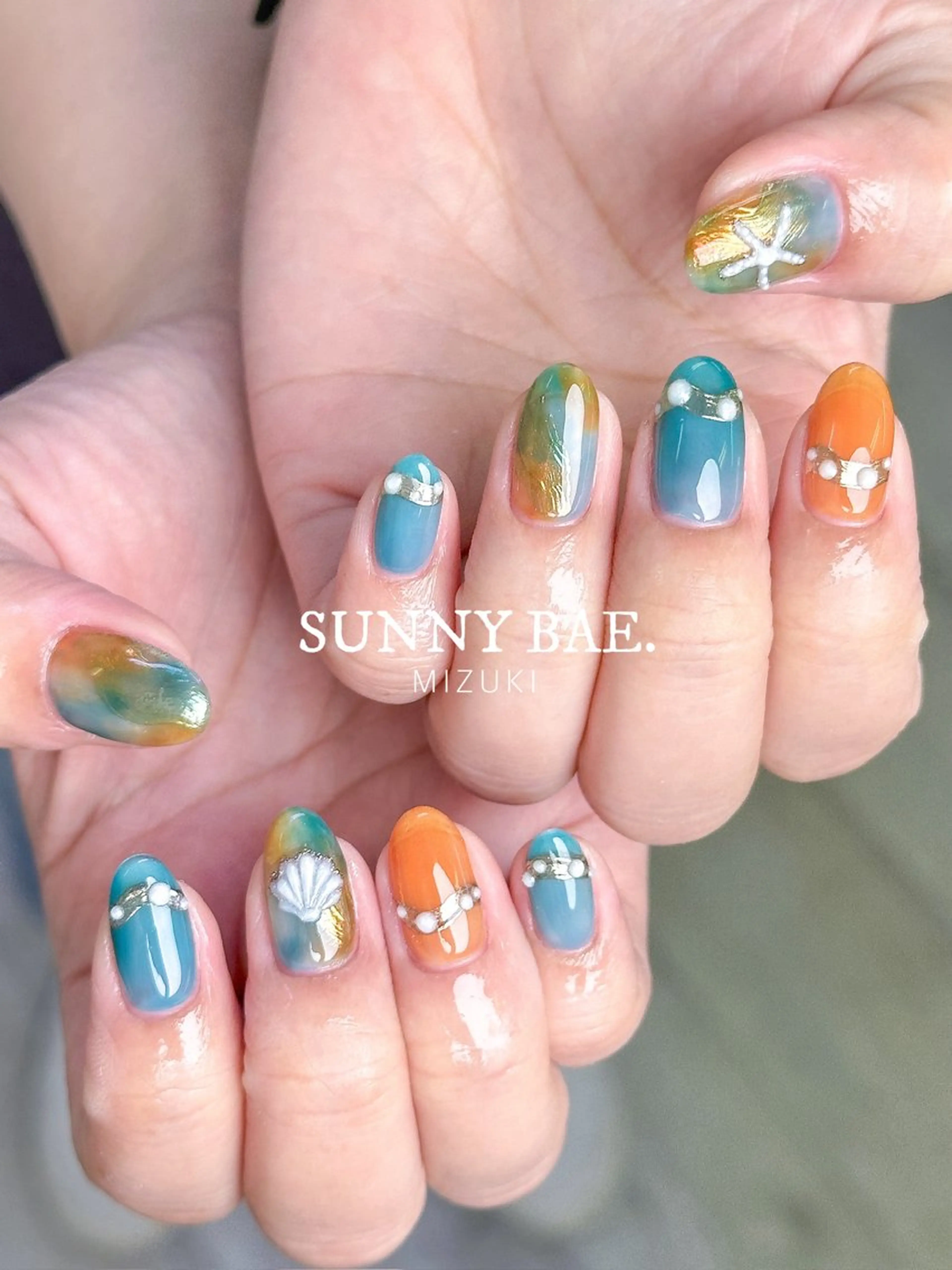 ネイル ニュアンスネイル 夏ネイル ハンドネイル SUNNY BAE. 🌼MIZUKIのネイルデザイン