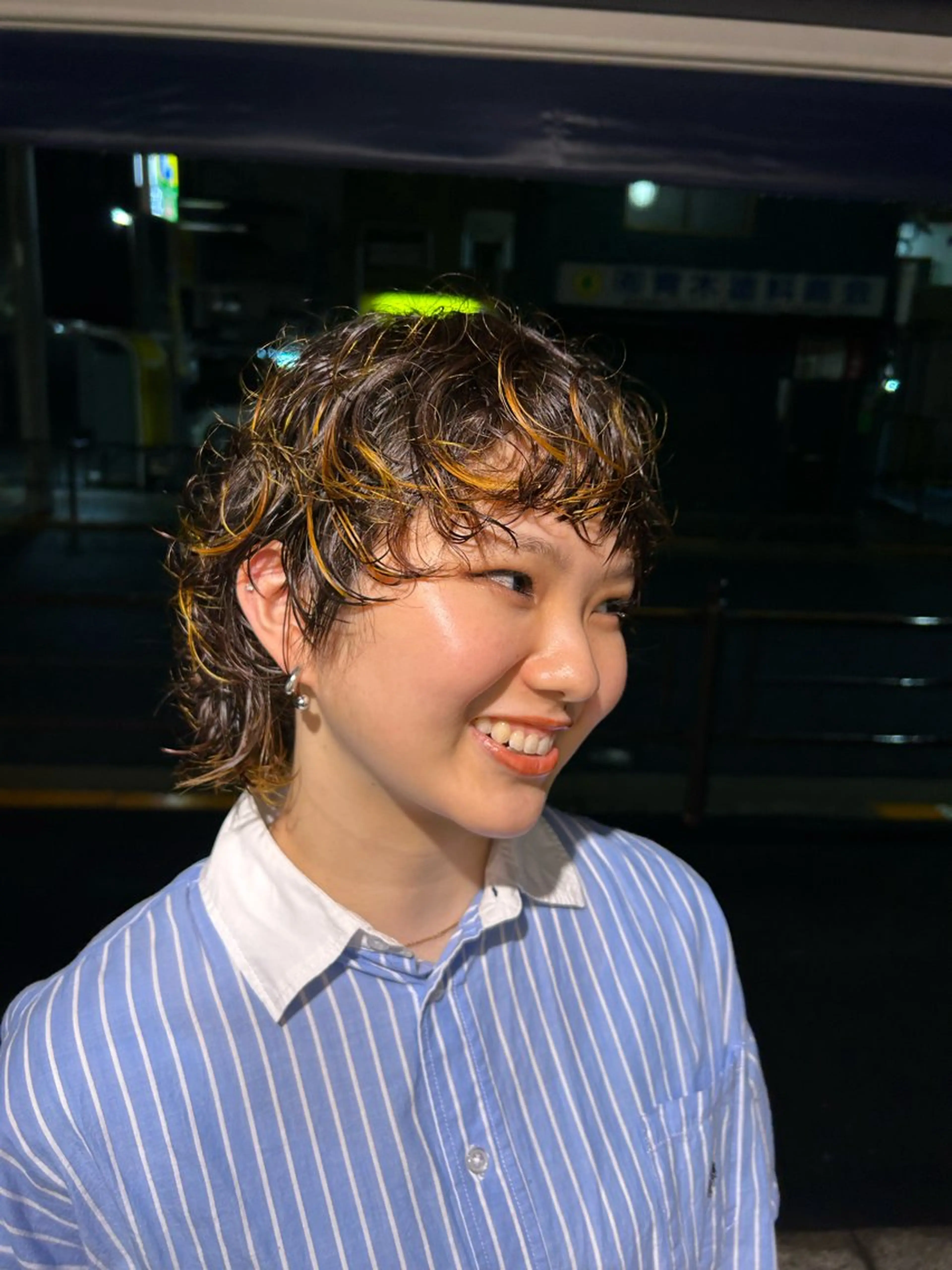 ショート HOLIDAYS はなのヘアスタイル
