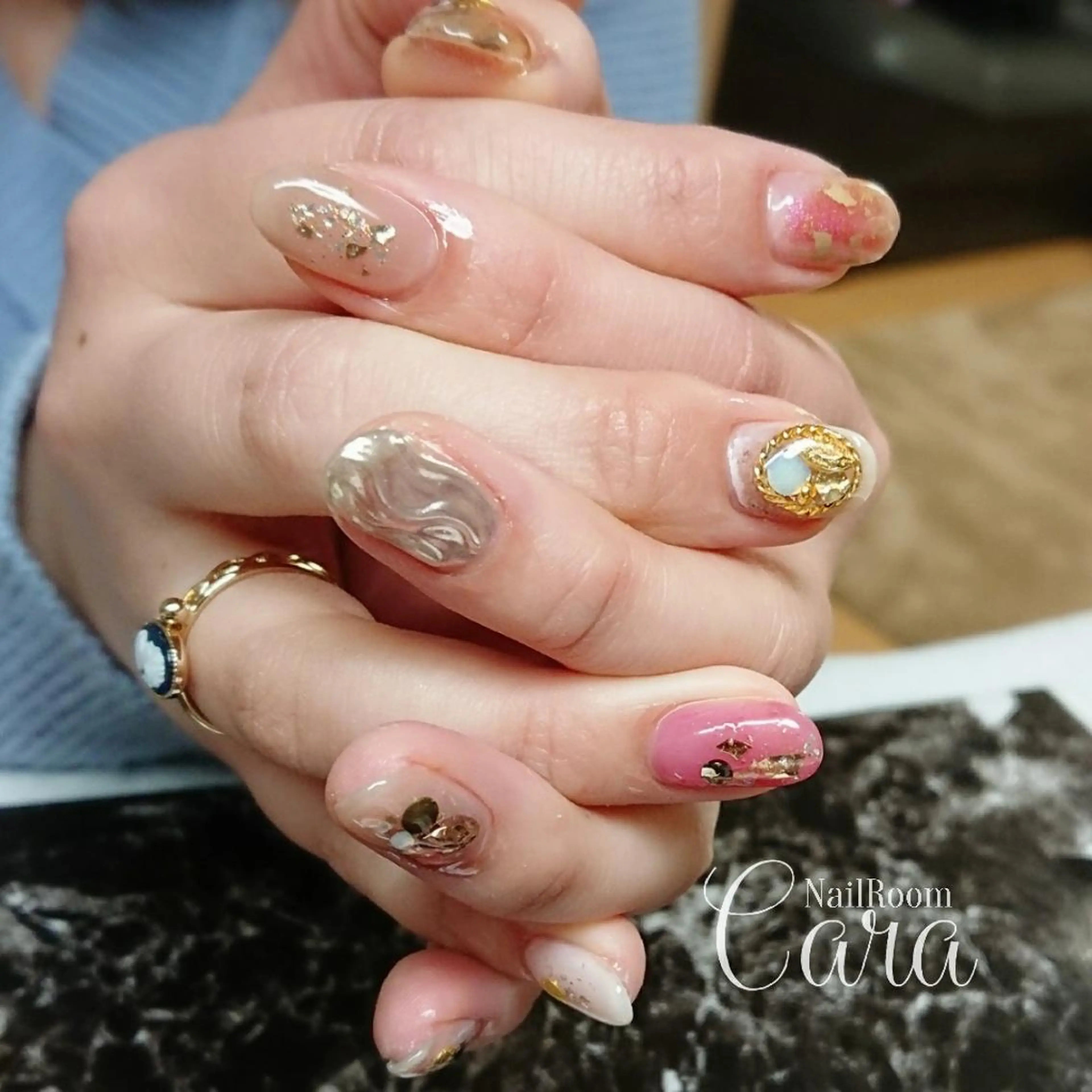 ネイル instinkt_ Mio Mizunoのネイルデザイン