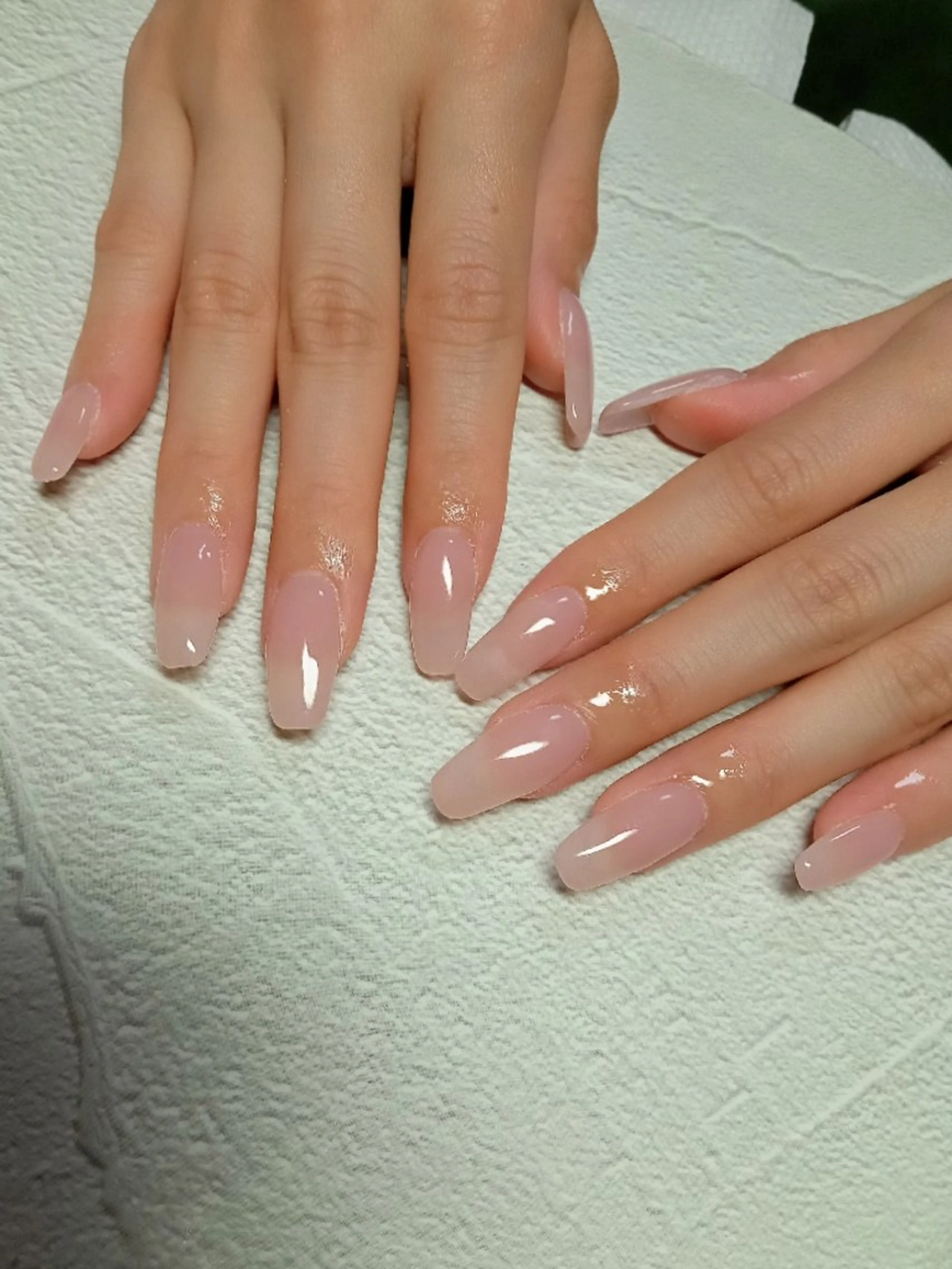 ネイル 長さ出し ジェルネイル ラメ(グリッター) ラメグラデーション ワンカラーネイル ハンドネイル flure de neige yukiのネイルデザイン