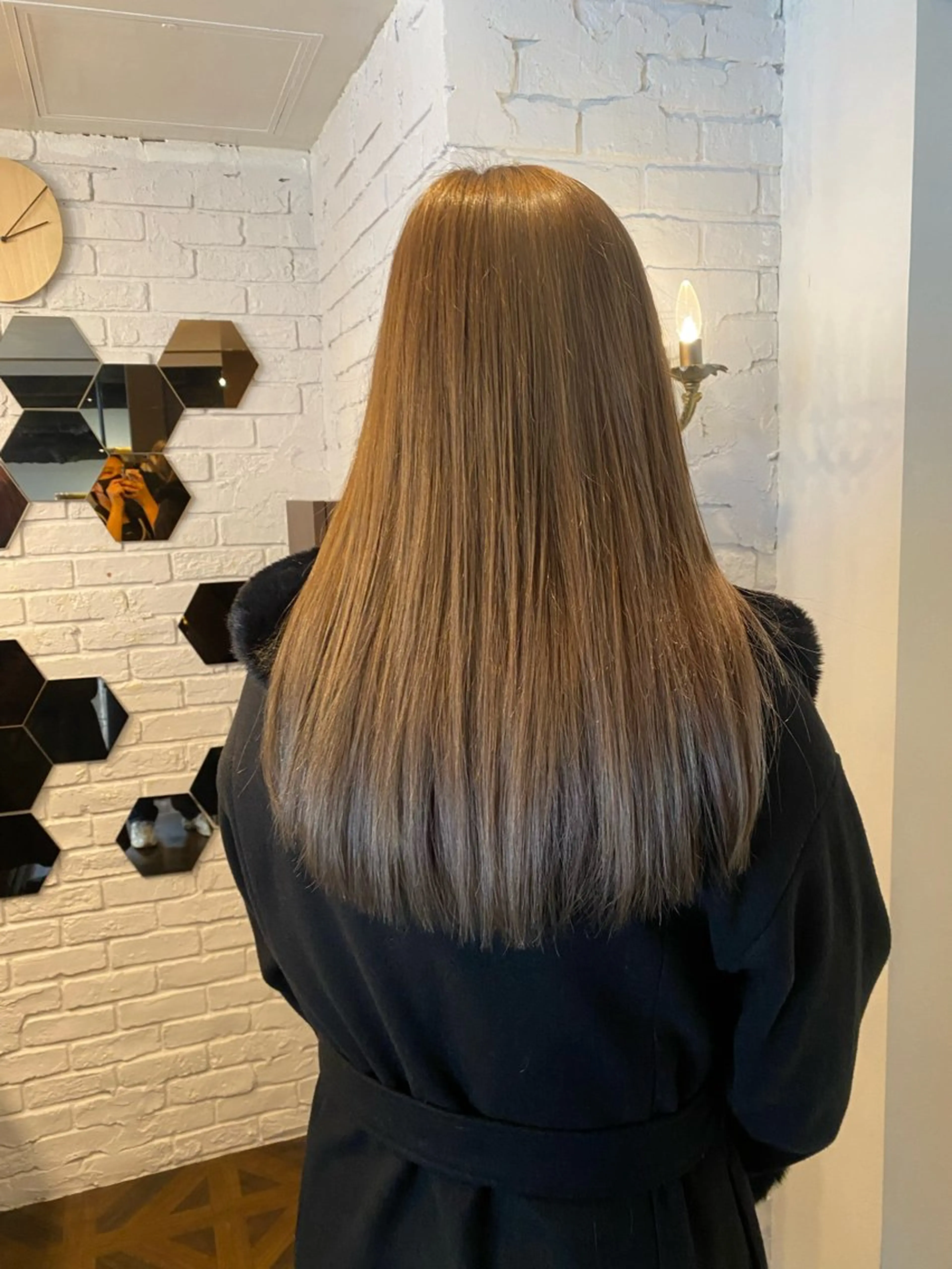 ロング カラー ベージュカラー ヘアカラー デザインカラーハイト ーン/konomiのヘアスタイル