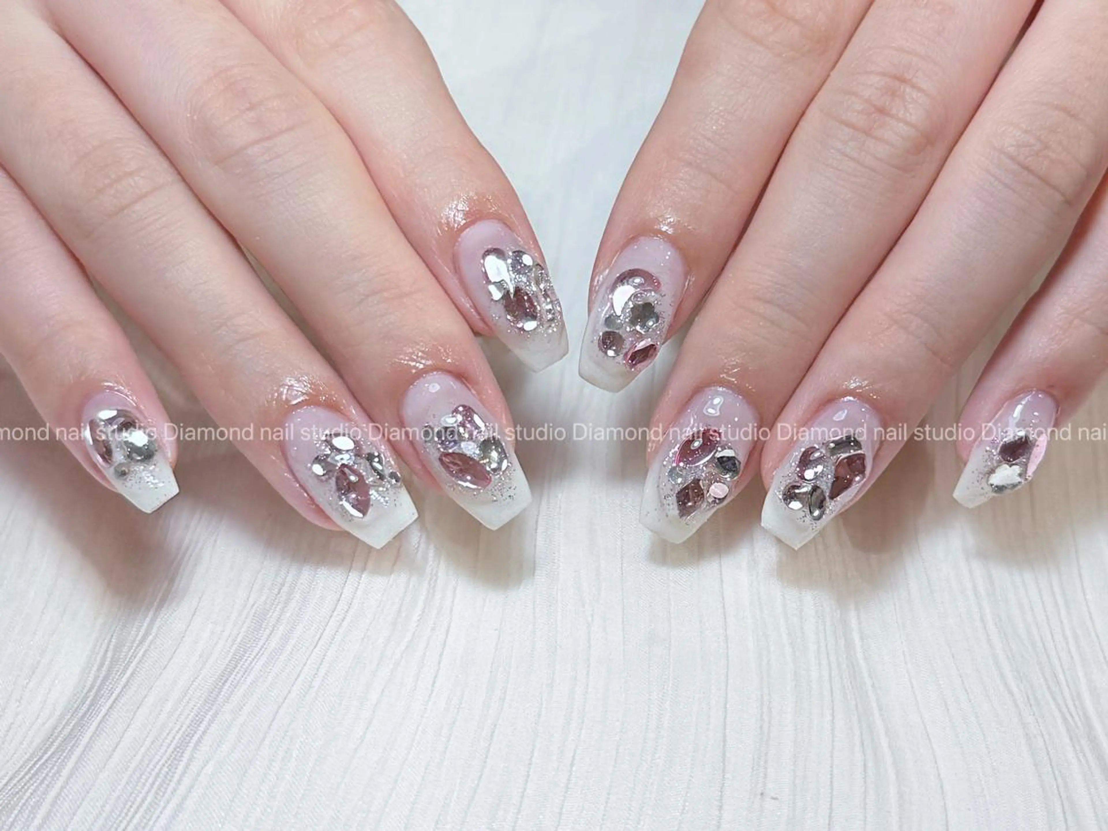 ネイル Diamond 🧚🏻♀️のネイルデザイン