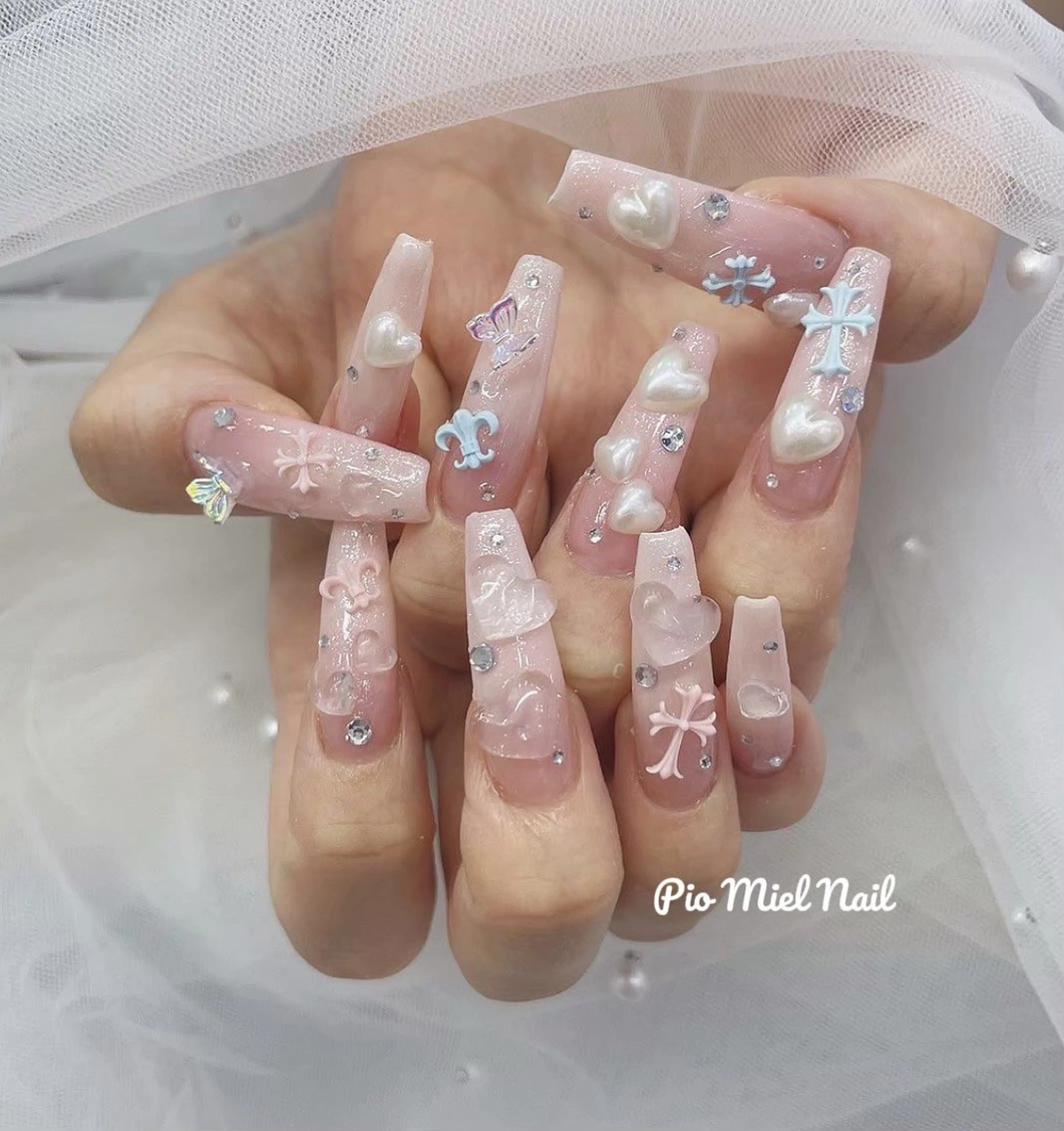 ネイル ガーリー ハート ロングネイル ピンク ハンドネイル Pionail 長さだしのネイルデザイン