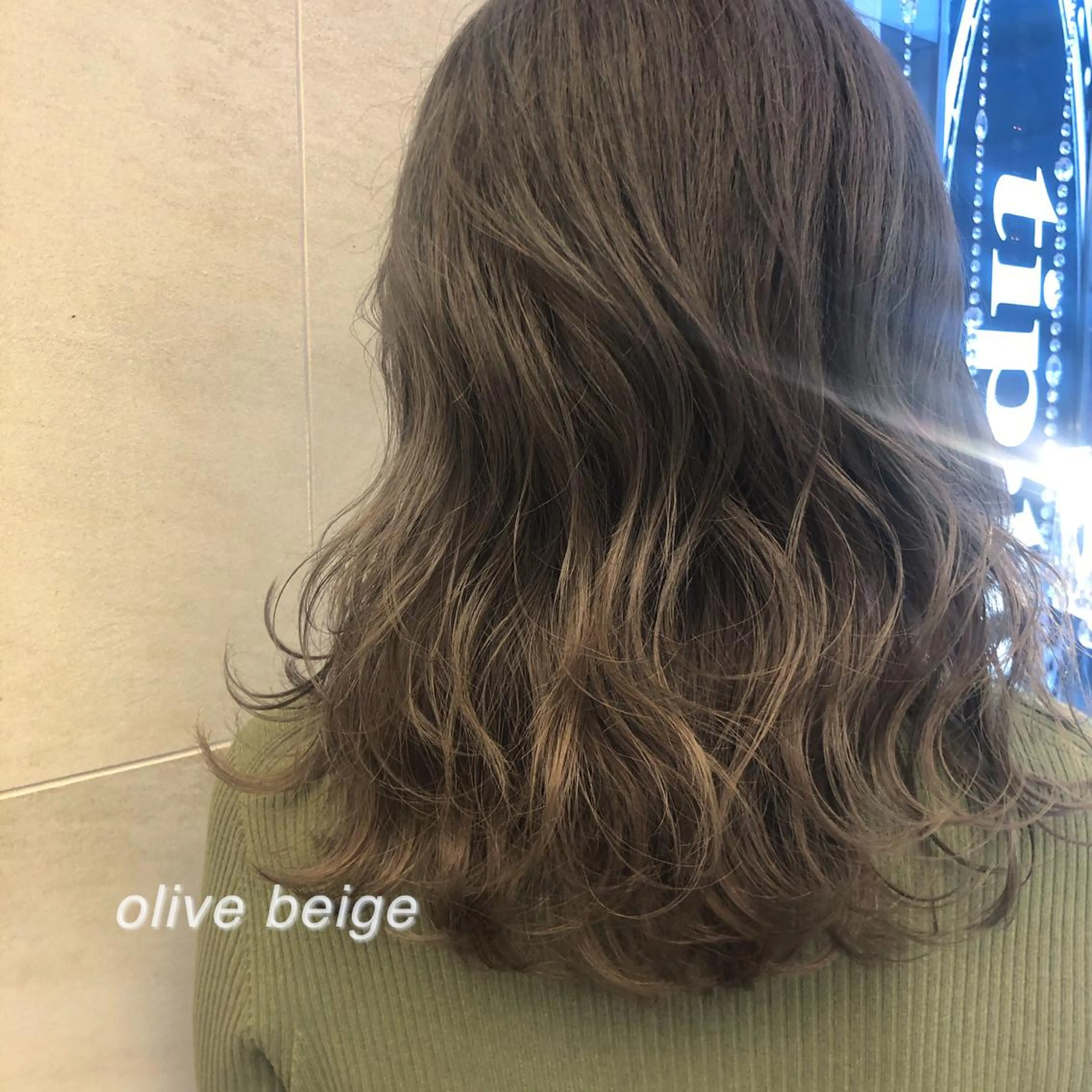 セミロング カラー ベージュカラー 透明感カラー オリーブベージュ 🌿ニュアンスヘア 🌿福田沙也加のヘアスタイル