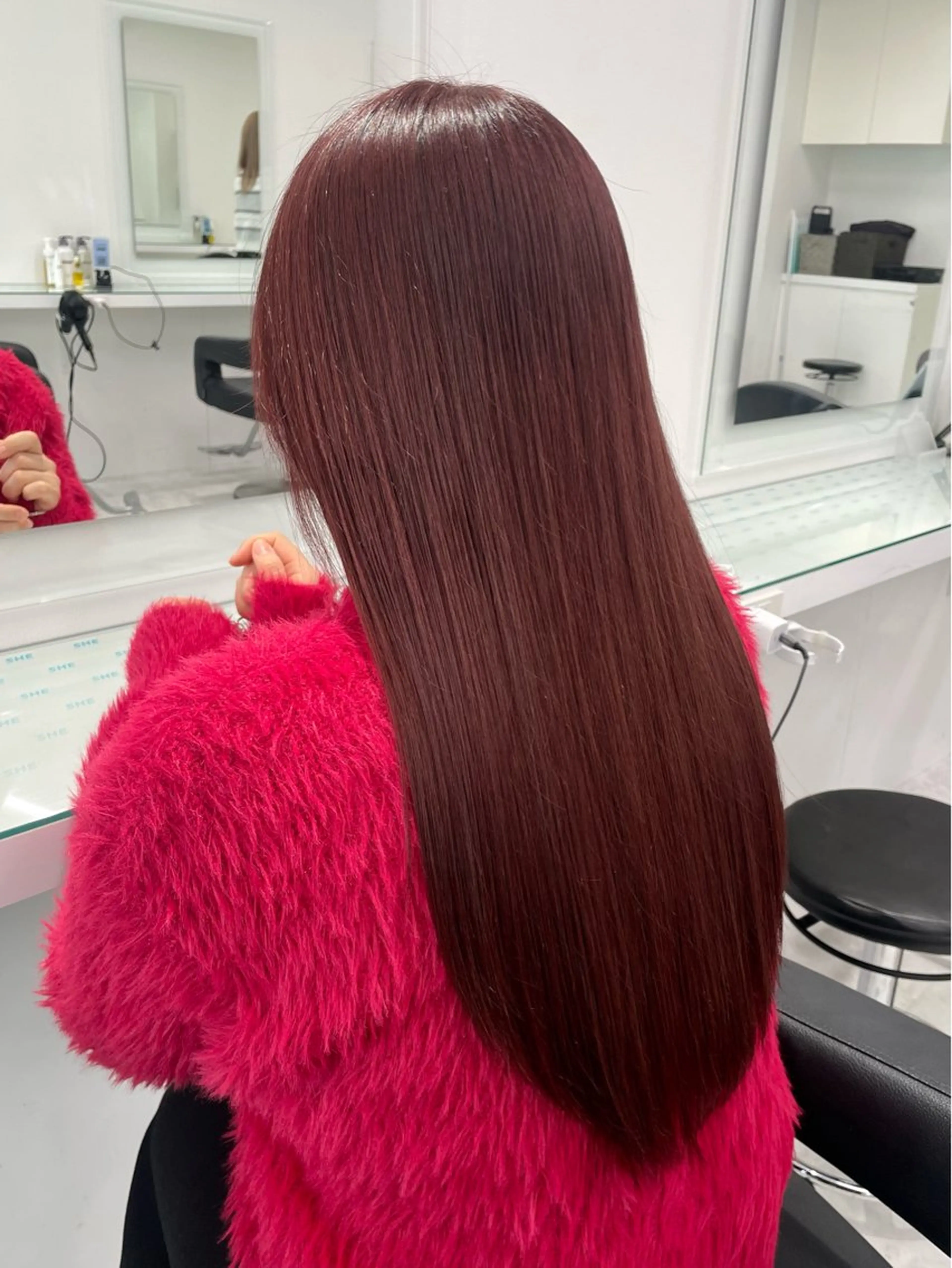 ロング カラー ヘアカラー トレンド暖色ヘア🍒 miu🍒のヘアスタイル