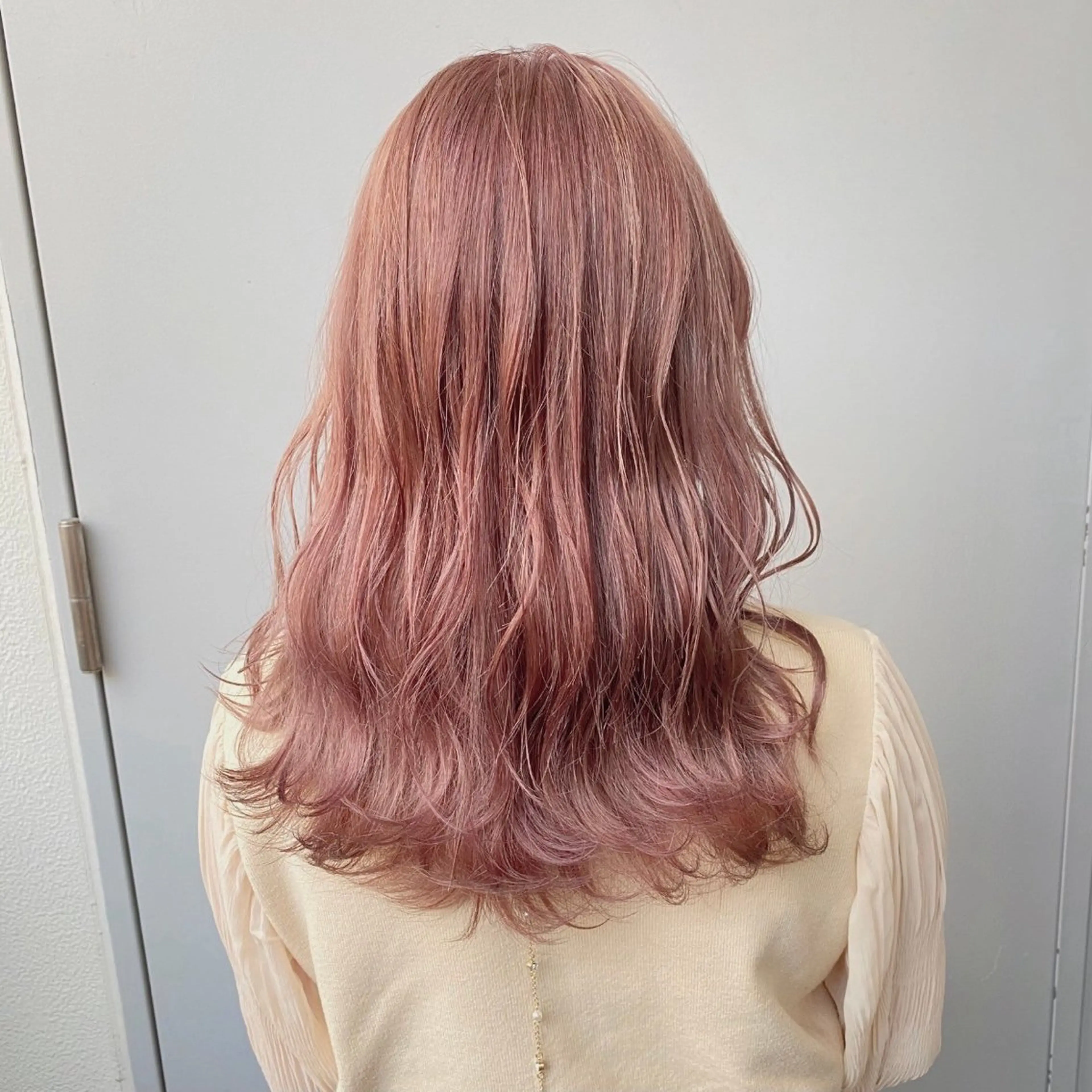 ロング 渋谷🥇透明感カラー 特化美容師のヘアスタイル