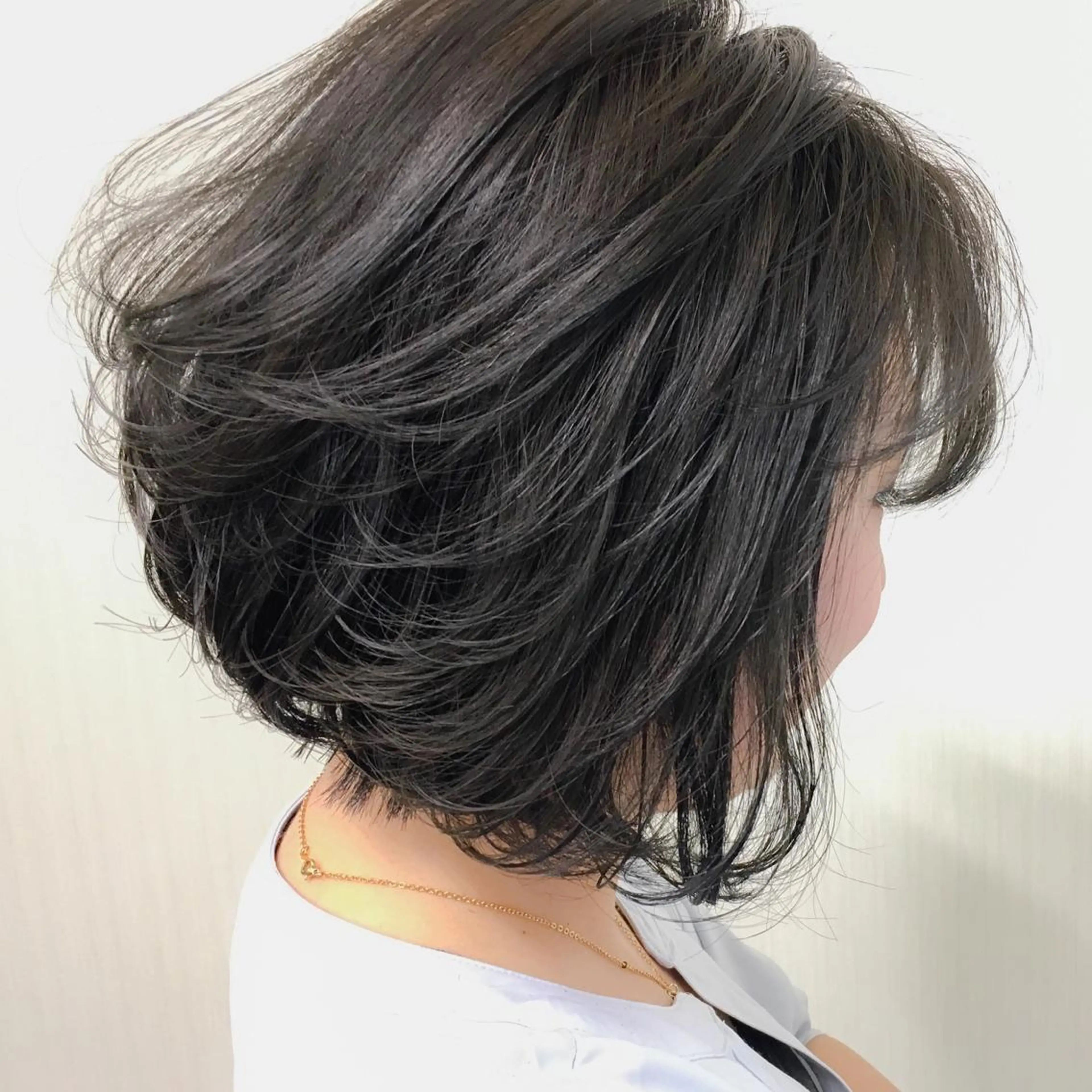 ショート カラー ヘアアレンジ ケアブリーチ白髪染め TAKUMIのヘアスタイル