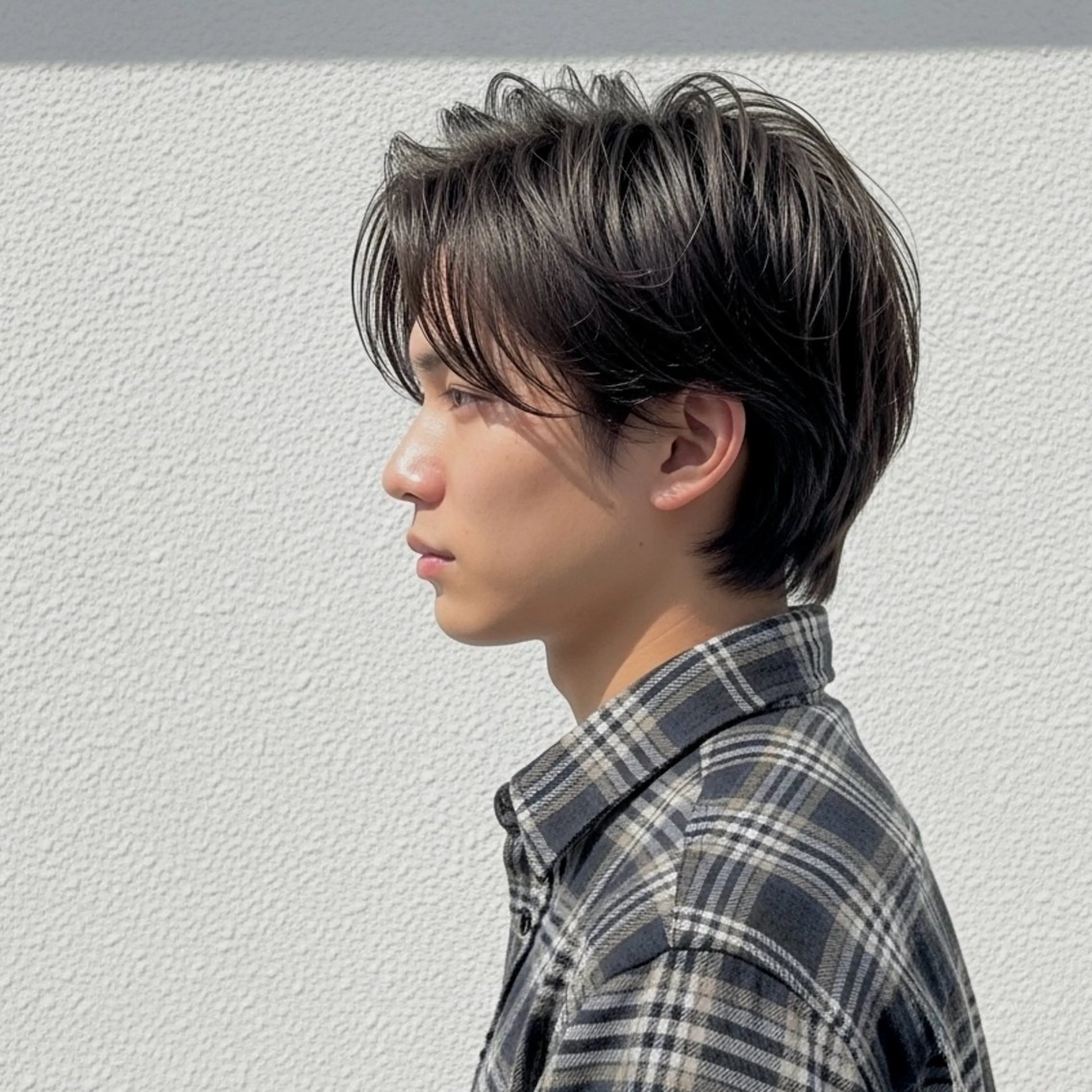 ミディアム カラー パーマ メンズ ミディアムパーマ ビジネス センターパート フェザーパーマ カルマパーマ カット ヘアカラー パーマ トリートメント ヘッドスパ 🎸メンズ/パーマ/ ショート🎸工藤達哉のヘアスタイル