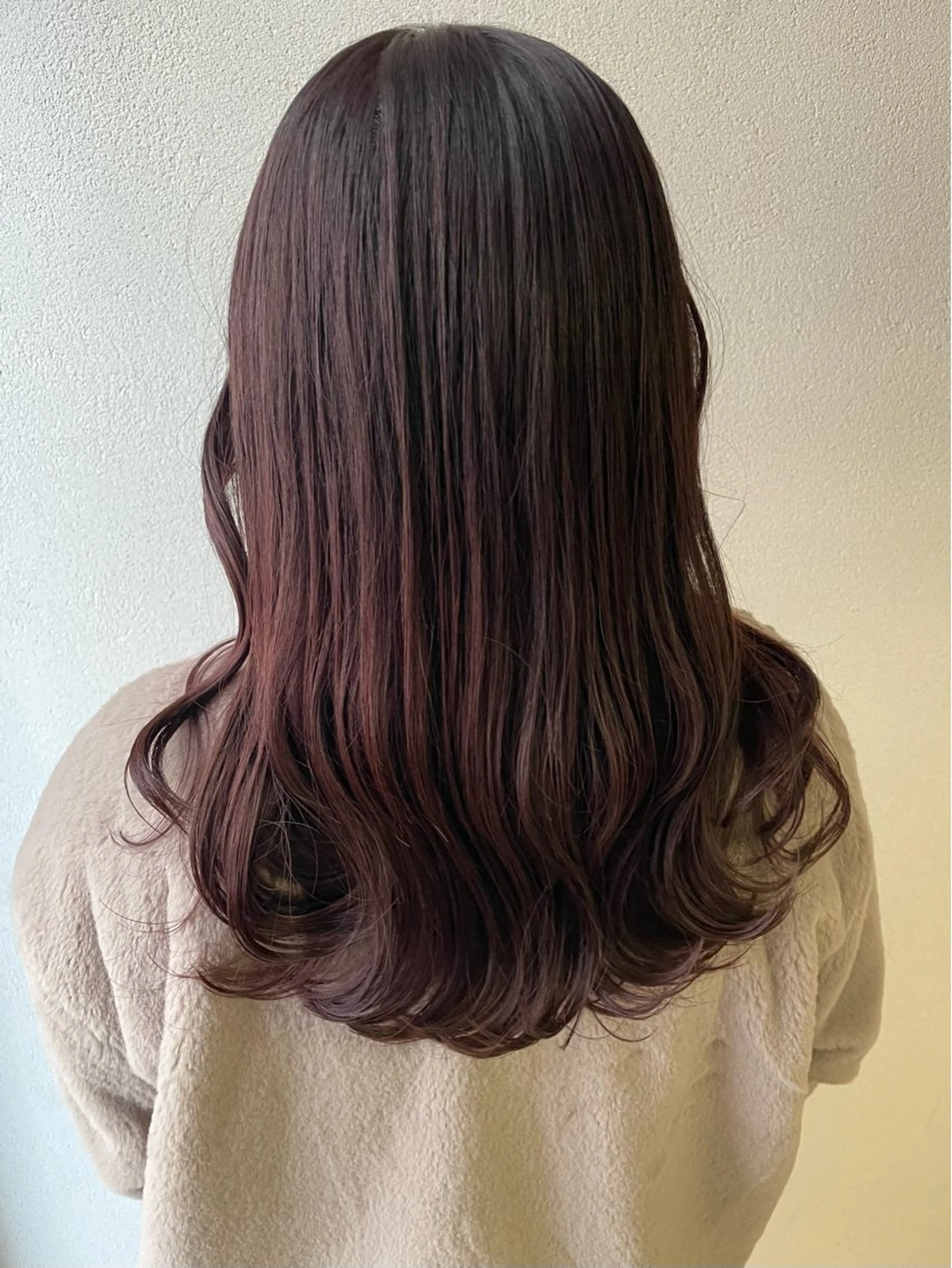 セミロング カラー ラベンダーカラー ラベンダーピンク ピンクカラー 沢田 瞳のヘアスタイル