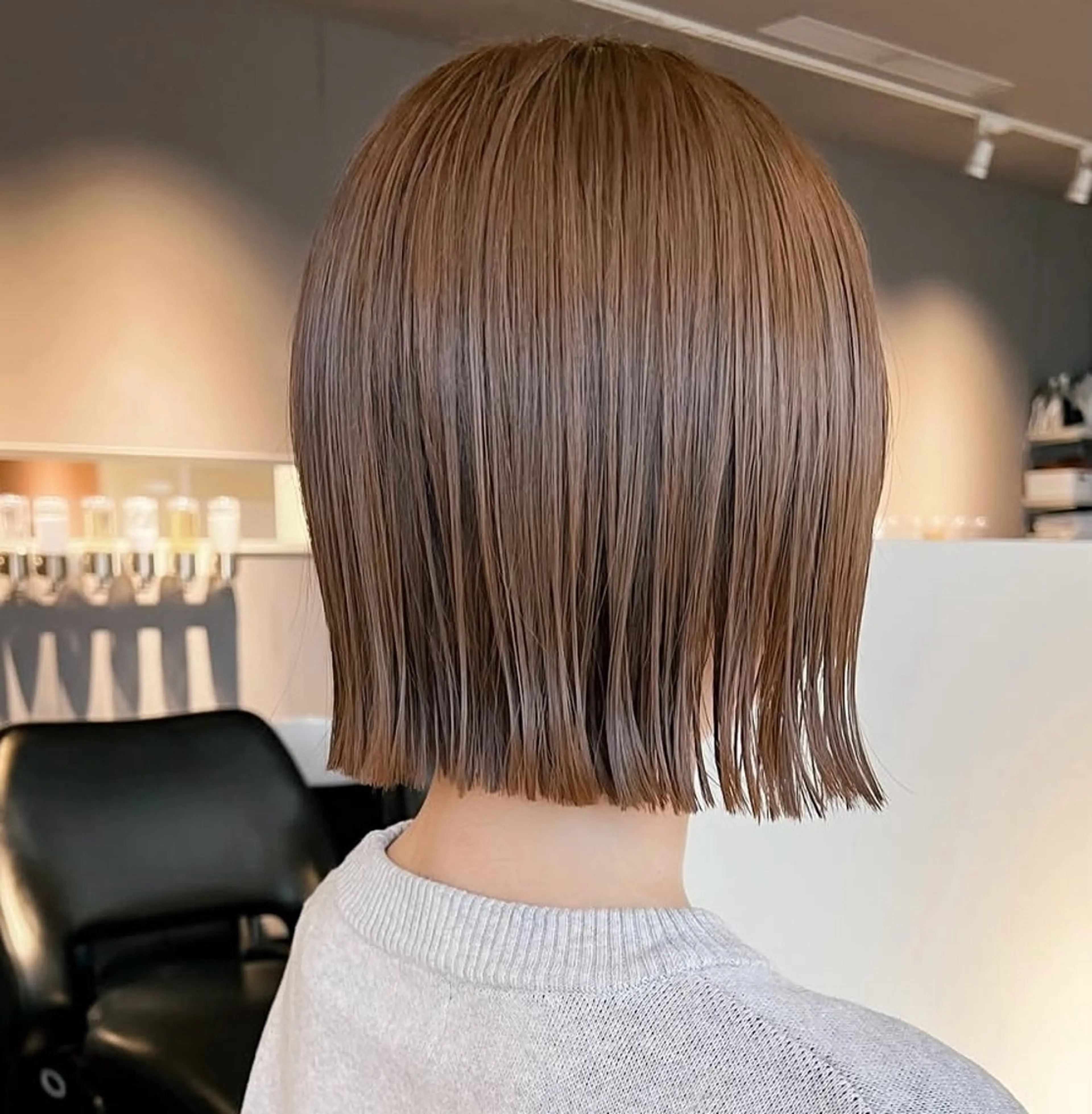 ミディアム カラー ボブ ✨ショートヘア ✨ロイのヘアスタイル