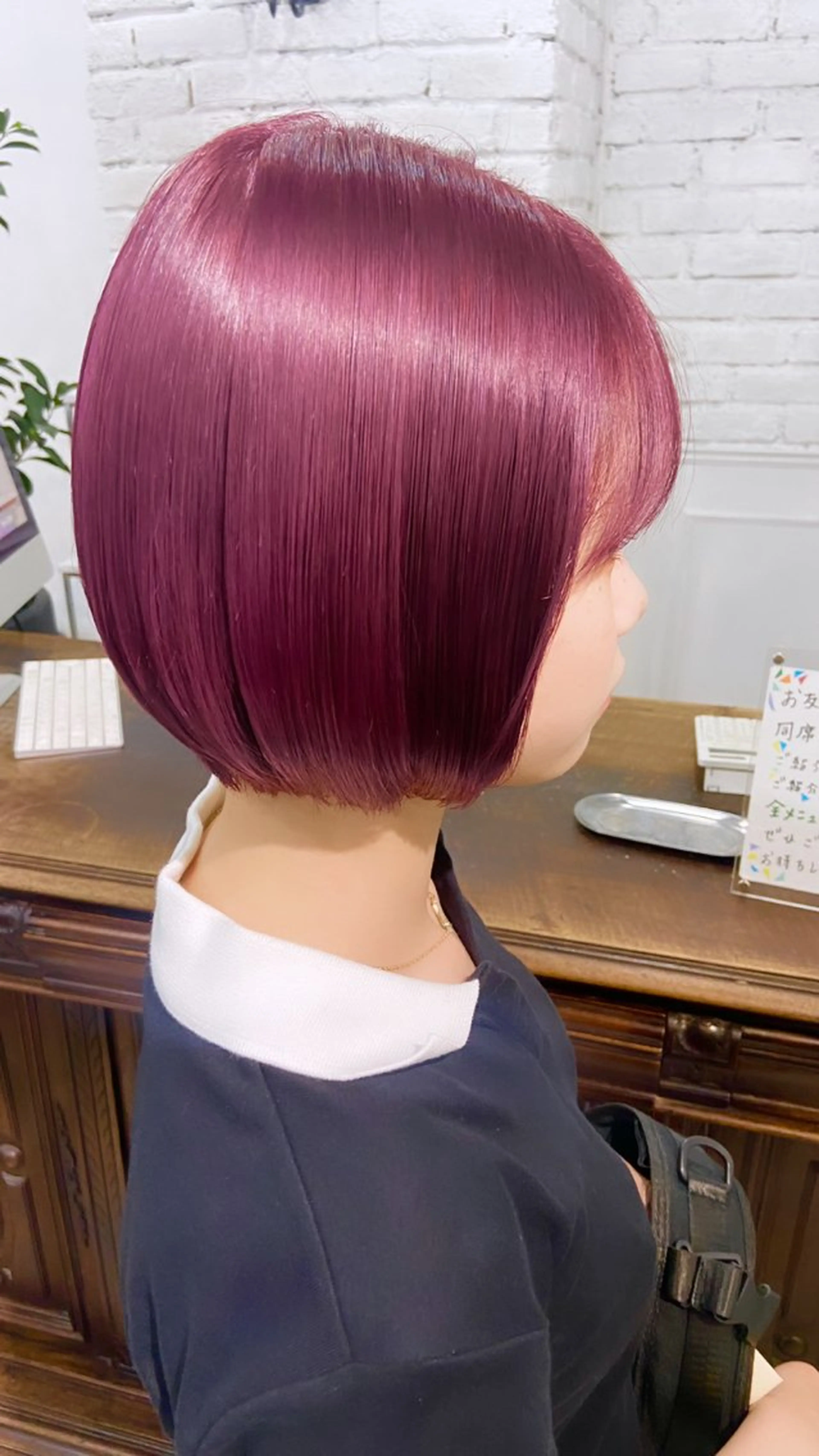 ショート カラー ベージュカラー ブリーチ 抜きっぱなしブロンド ブロンド ケアブリーチ ヘアカラー トリートメント SALOWIN札幌大通り所属・札幌ハイトーン/ ブリーチカラー/ドイのヘアスタイル