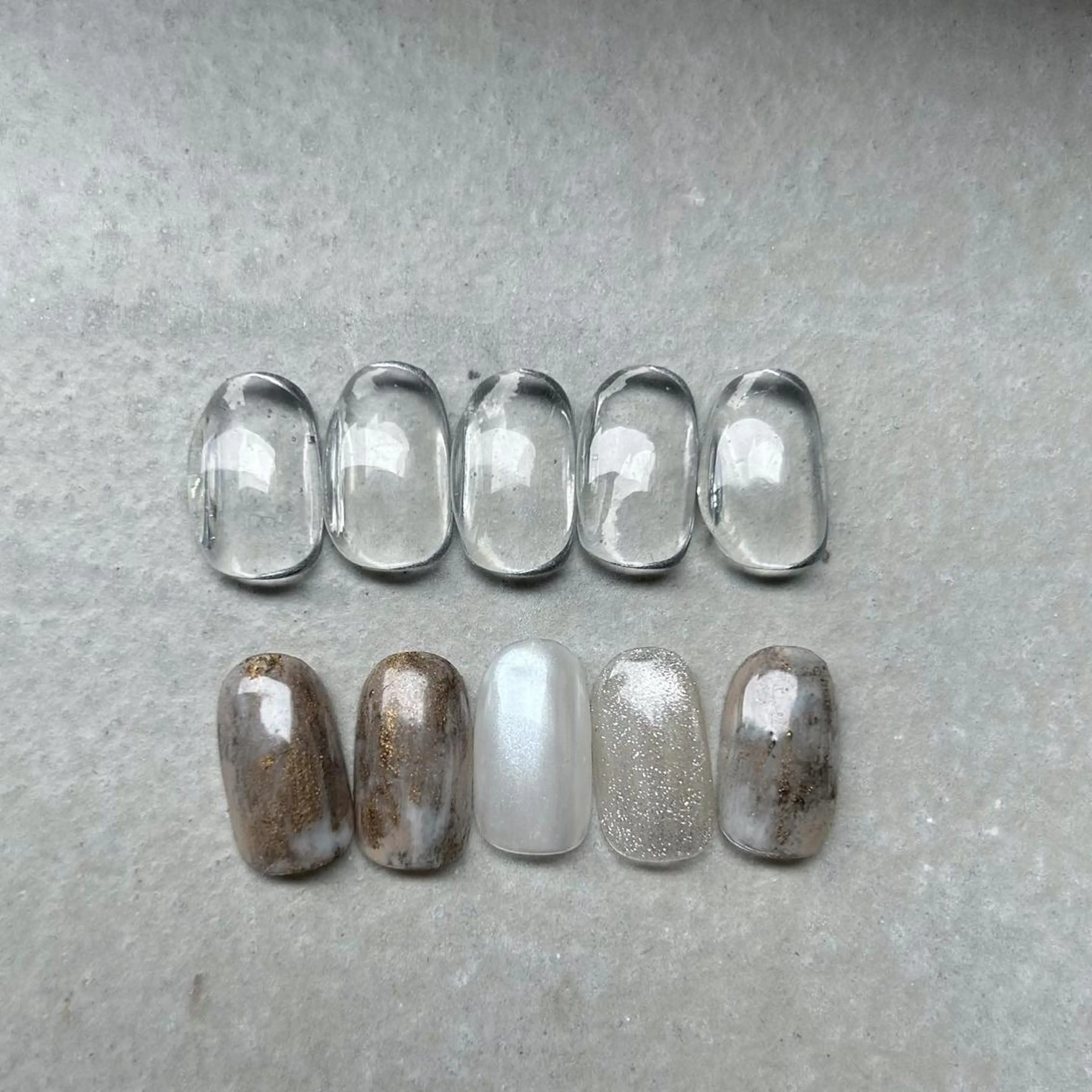 ネイル カジュアル クリアネイル ゴールド マグネットネイル ニュアンスネイル ハンドネイル ハンドケア lyly.nail所属・lylynail YUUKAのネイルデザイン