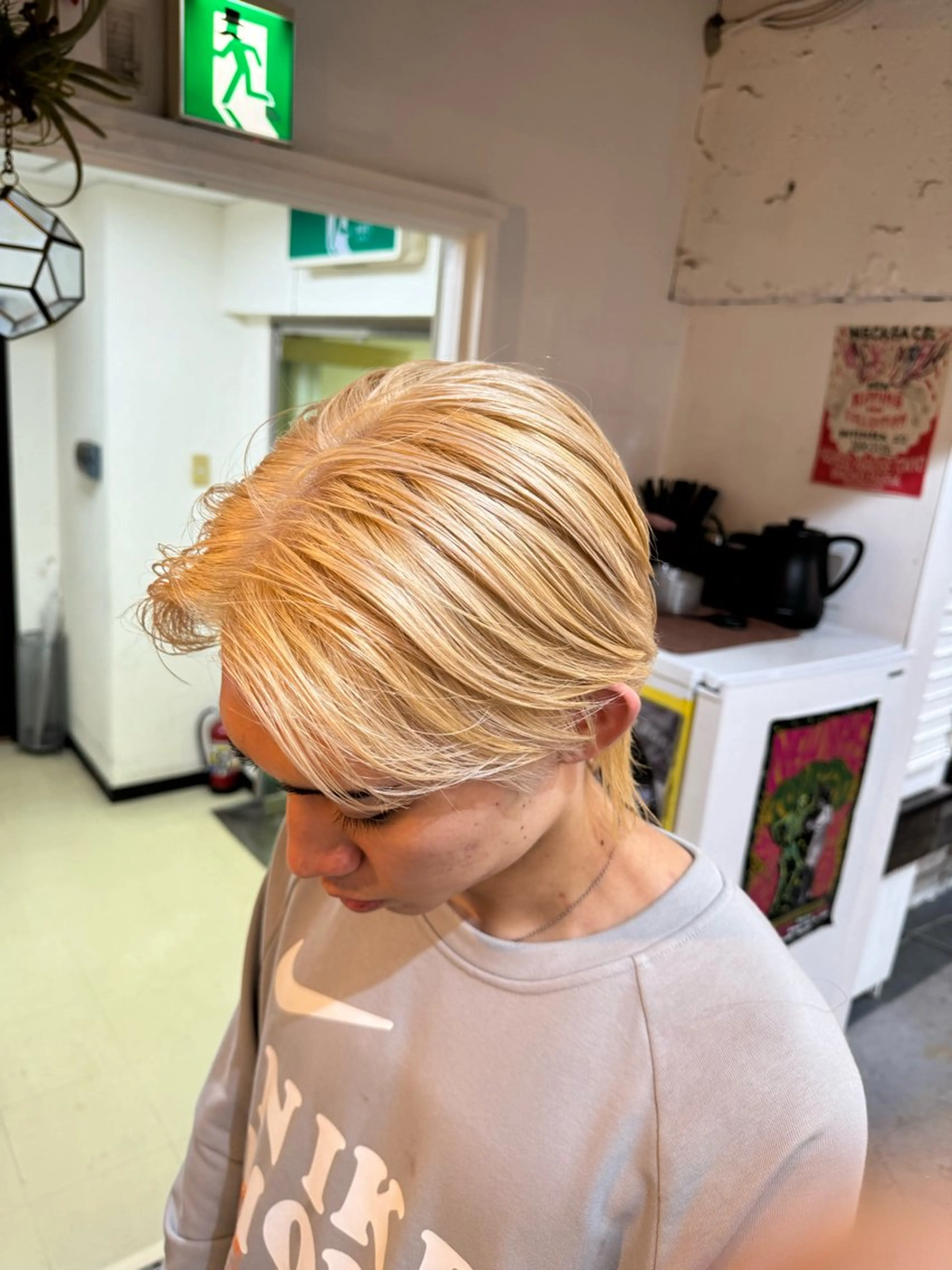 ミディアム カラー メンズ ミディアムパーマ メンズブリーチ センターパート ダウンパーマ フェードカット カット ヘアカラー トリートメント 💈メンズ特化💈 TASUKUのヘアスタイル