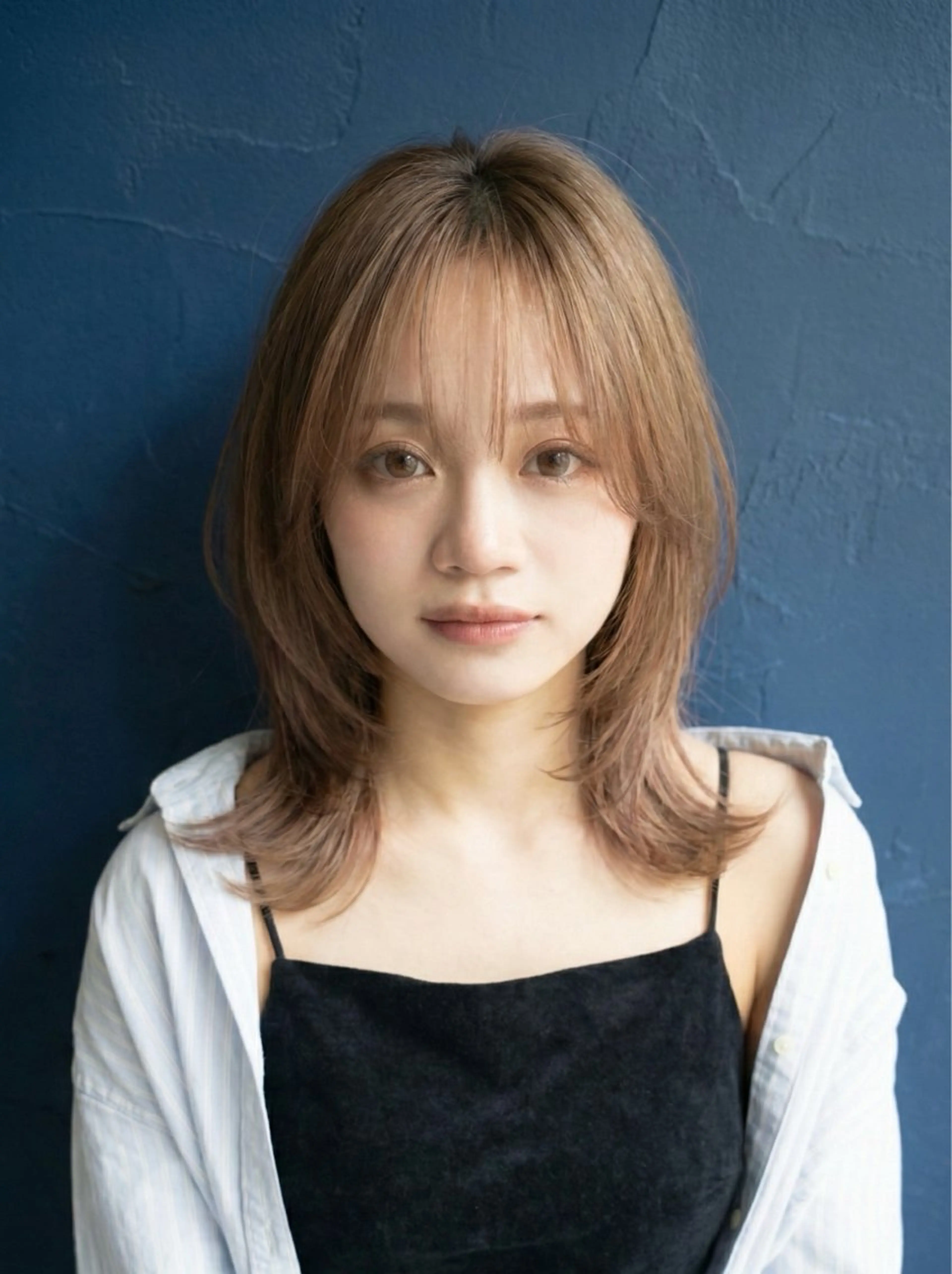 ミディアム カット ヘアカラー トリートメント 20代、30代からの おしゃれ🍃笹岡航太のヘアスタイル